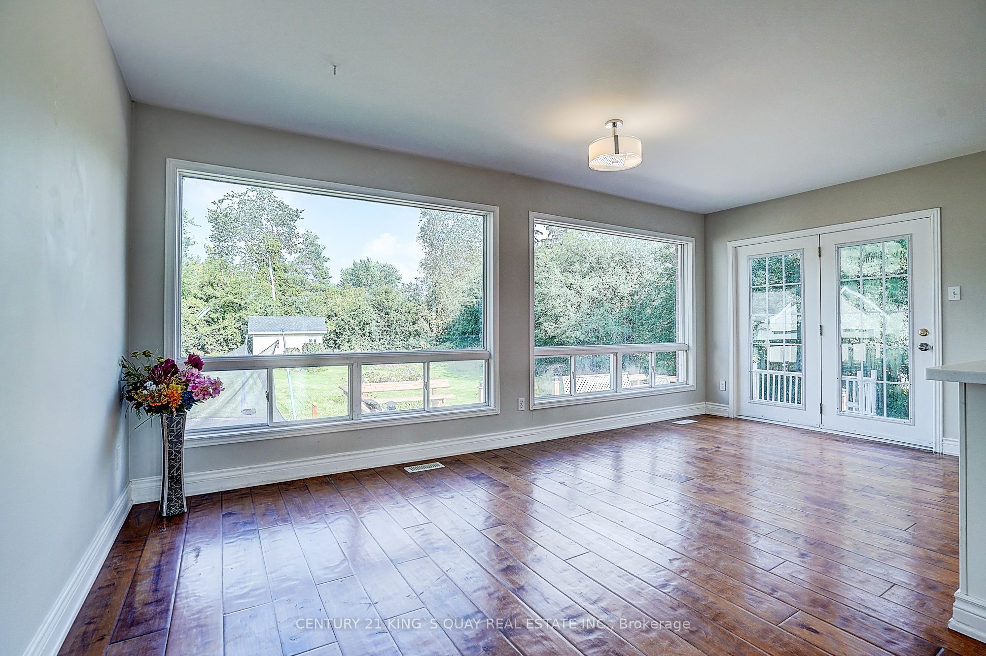 27 Windy Shore Drive Property Photo 23