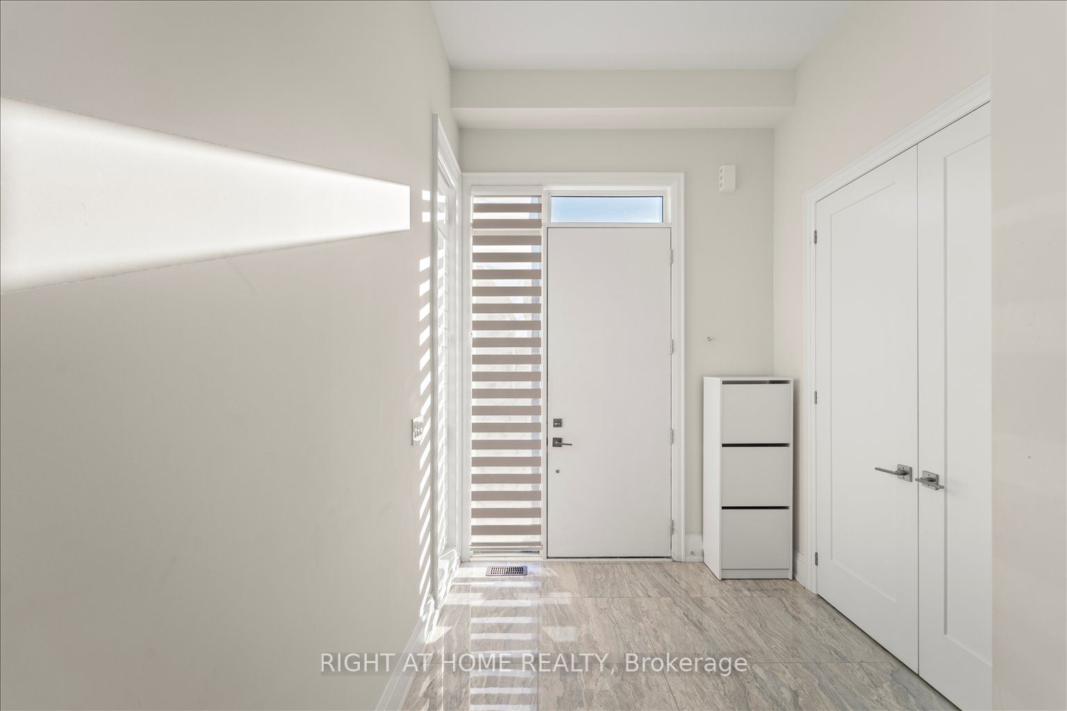 121 Milky Way Drive Property Photo 2