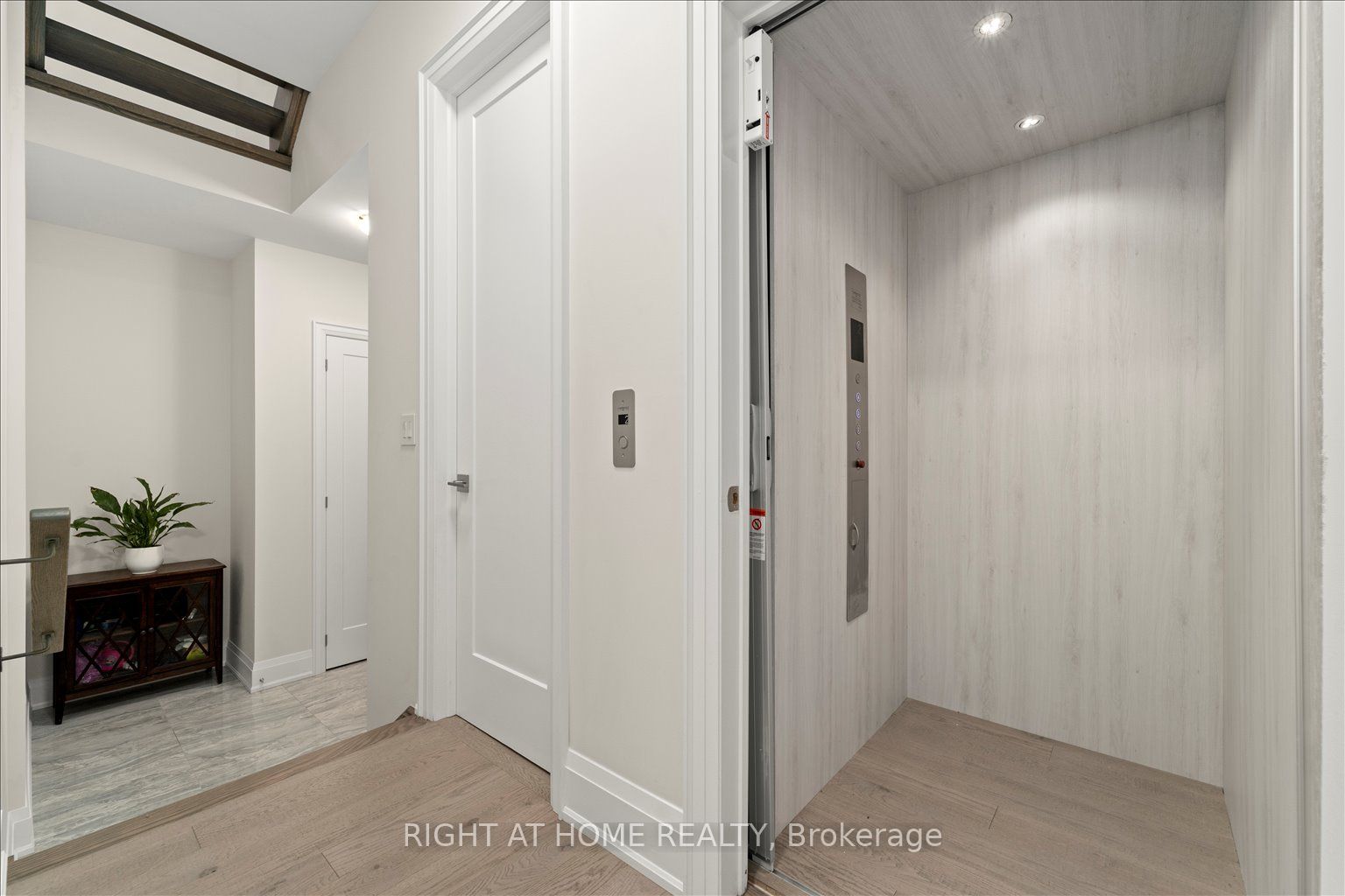121 Milky Way Drive Property Photo 17