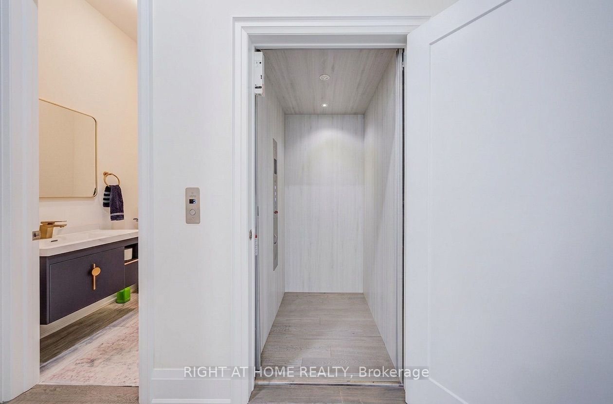 121 Milky Way Drive Property Photo 18