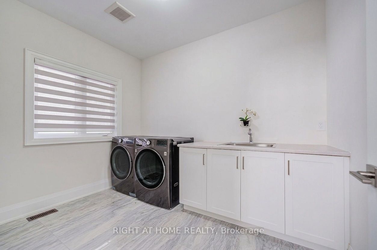 121 Milky Way Drive Property Photo 21