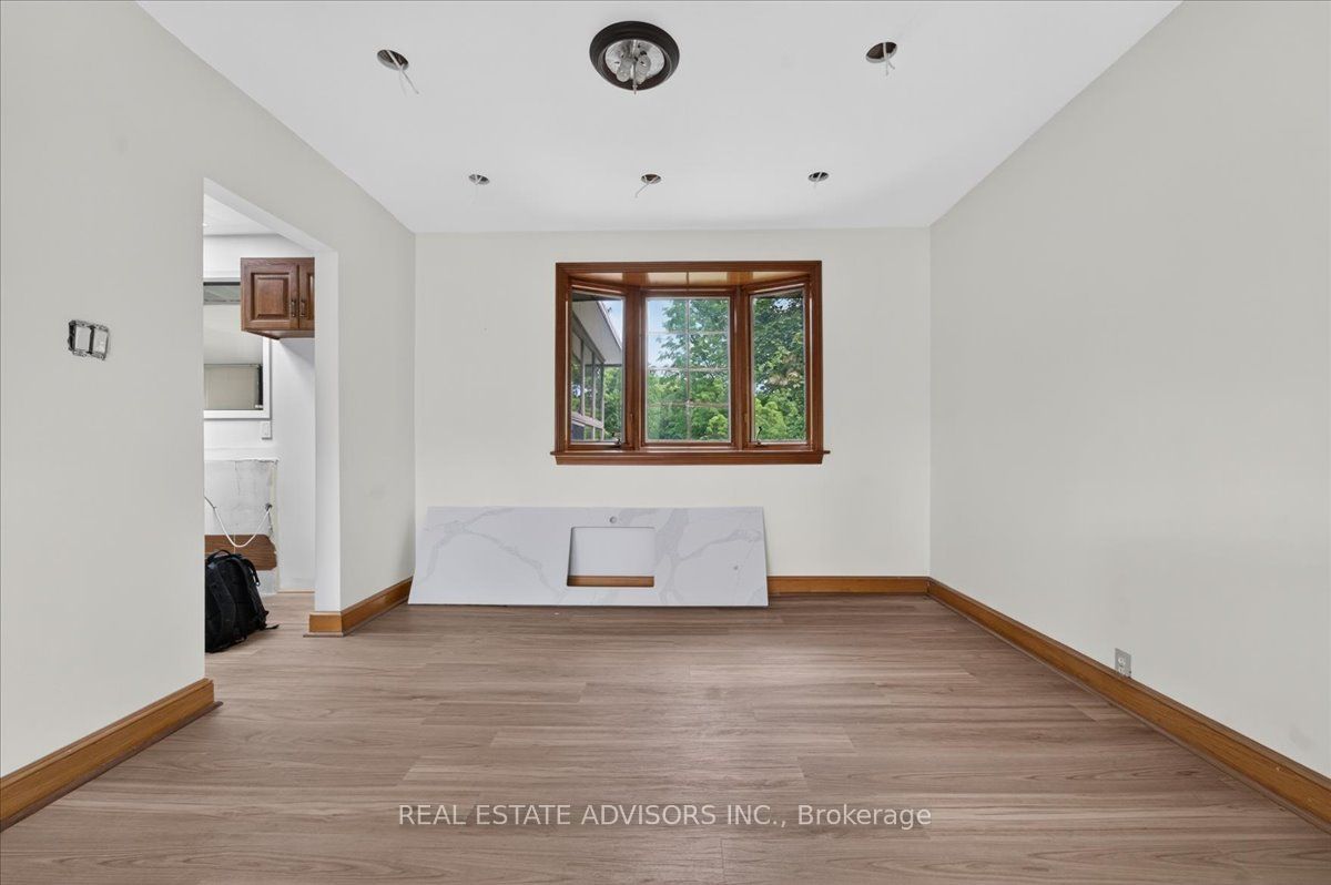 233 East Street Property Photo 5
