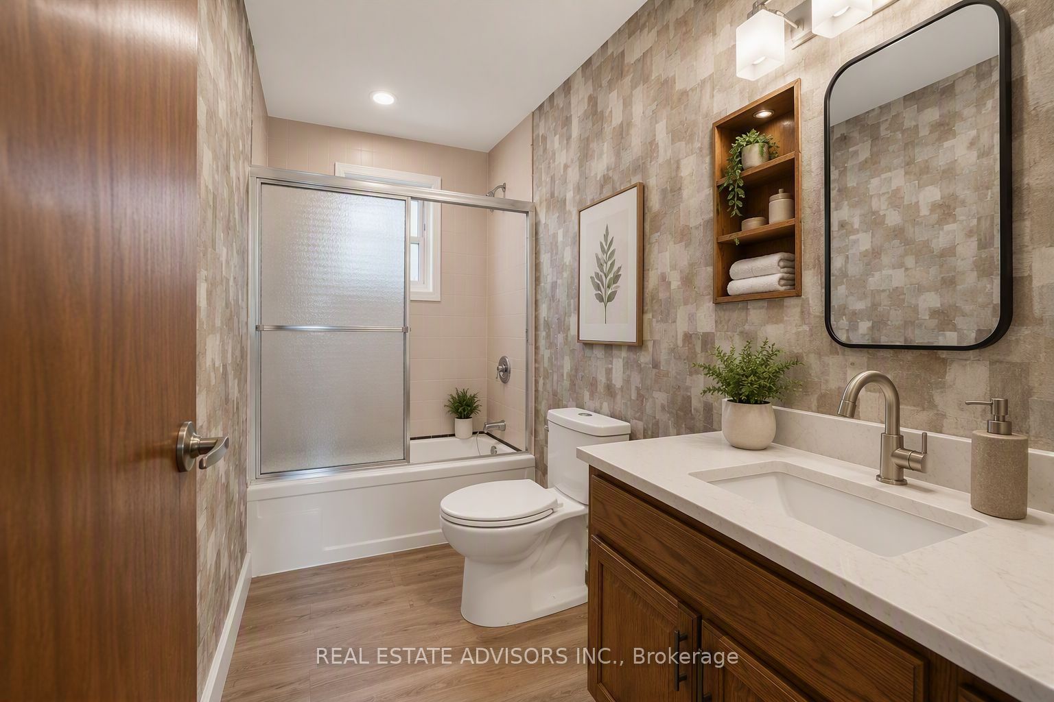 233 East Street Property Photo 10
