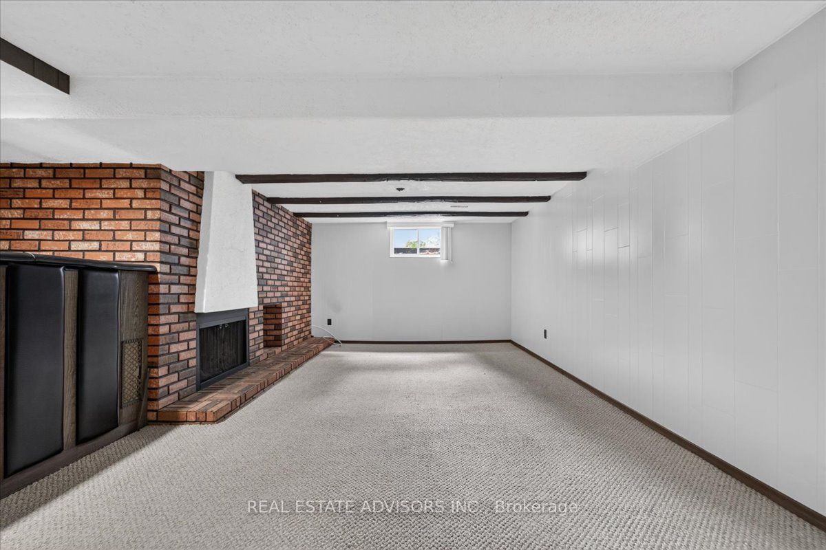 233 East Street Property Photo 15