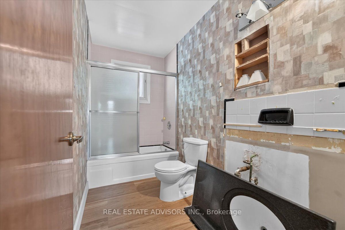 233 East Street Property Photo 18