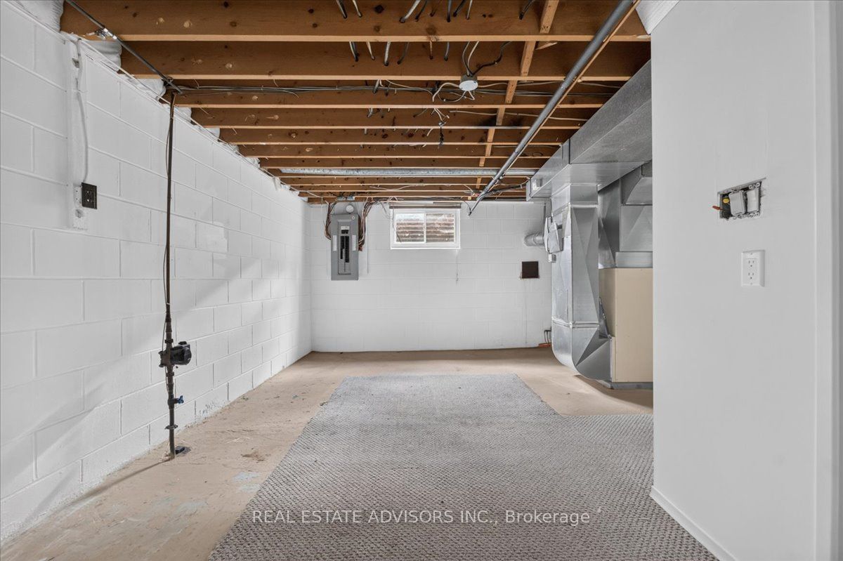 233 East Street Property Photo 24