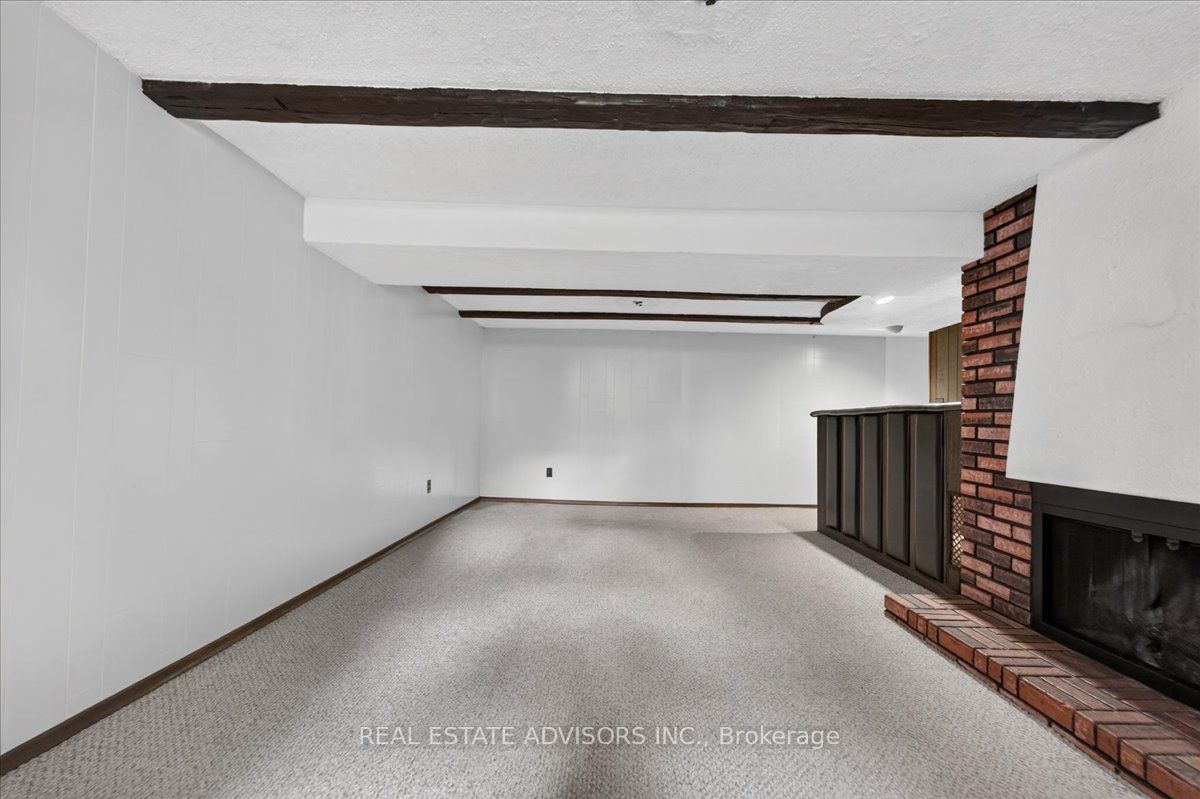233 East Street Property Photo 29