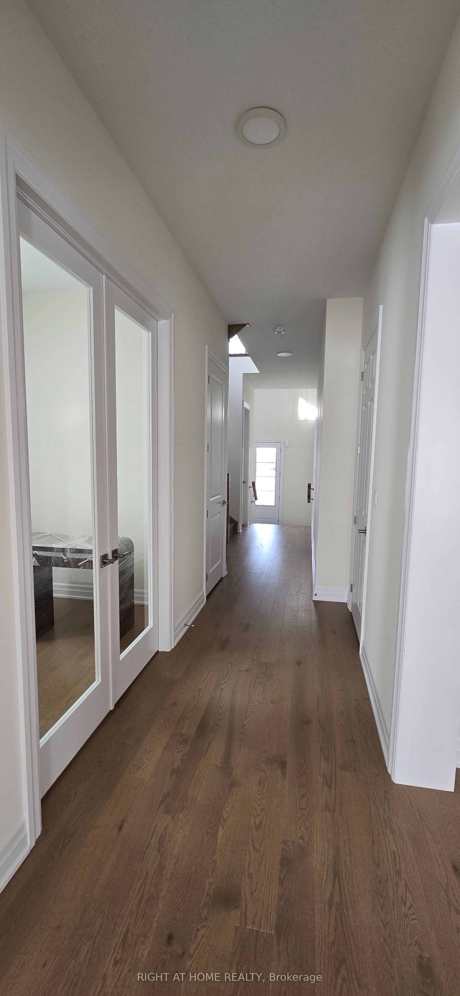 4 Max Bulmer Court Property Photo 14