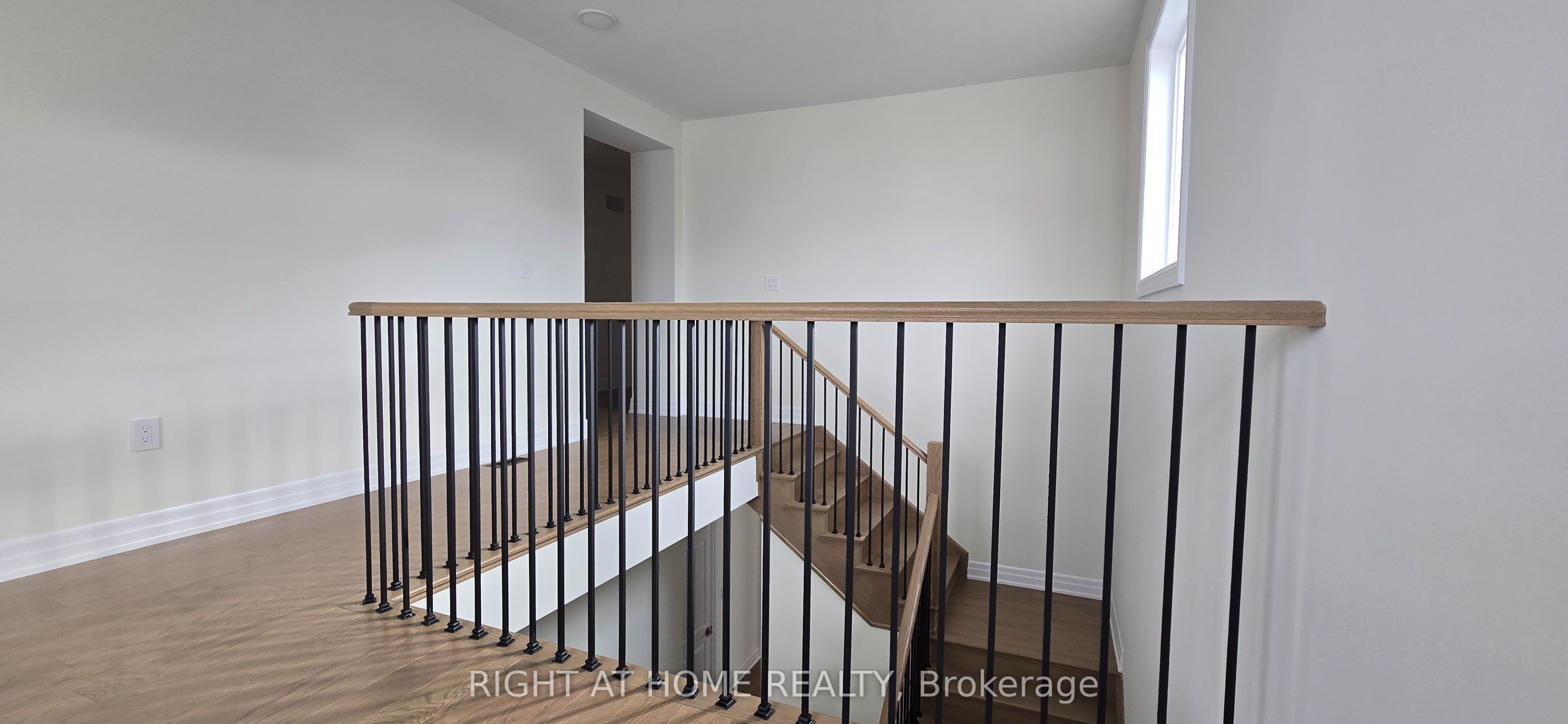4 Max Bulmer Court Property Photo 16