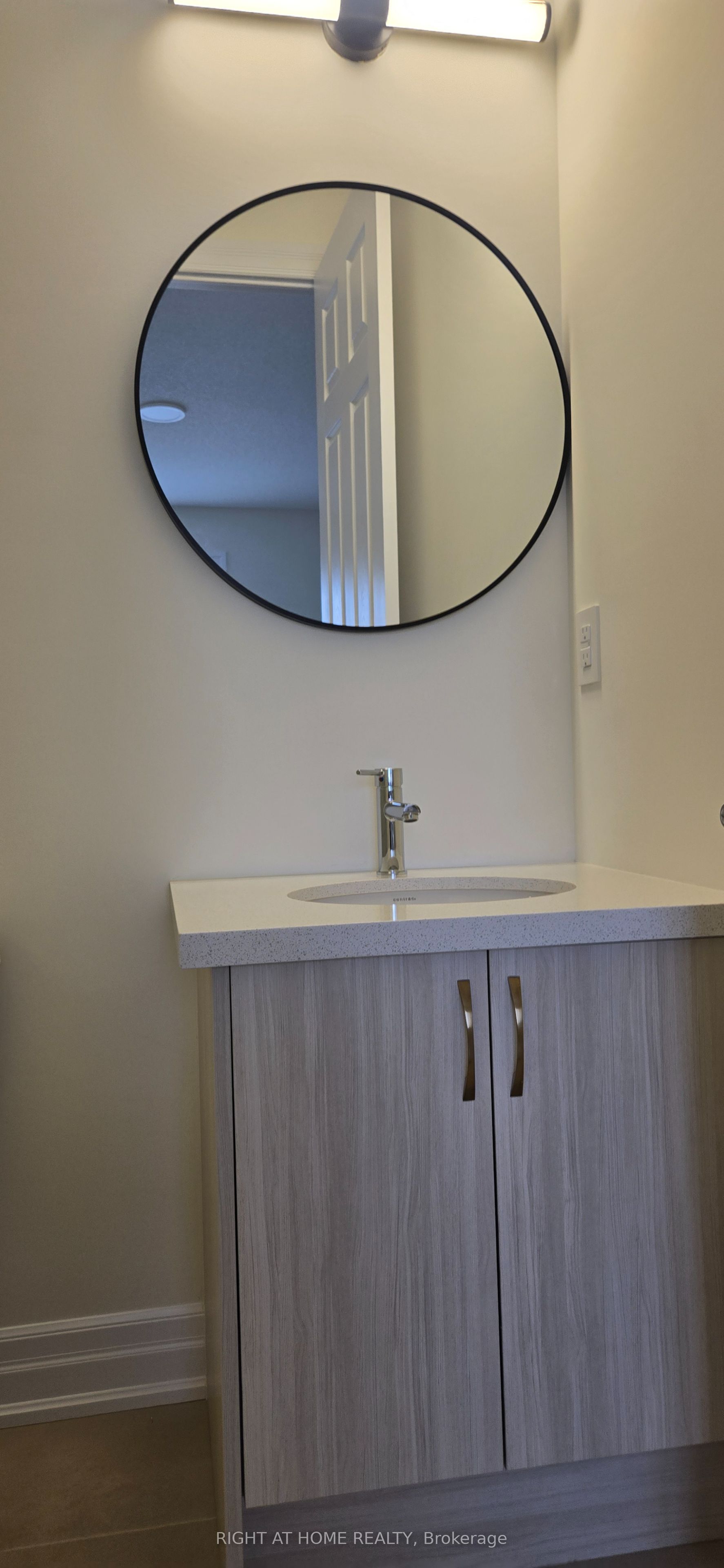 4 Max Bulmer Court Property Photo 18