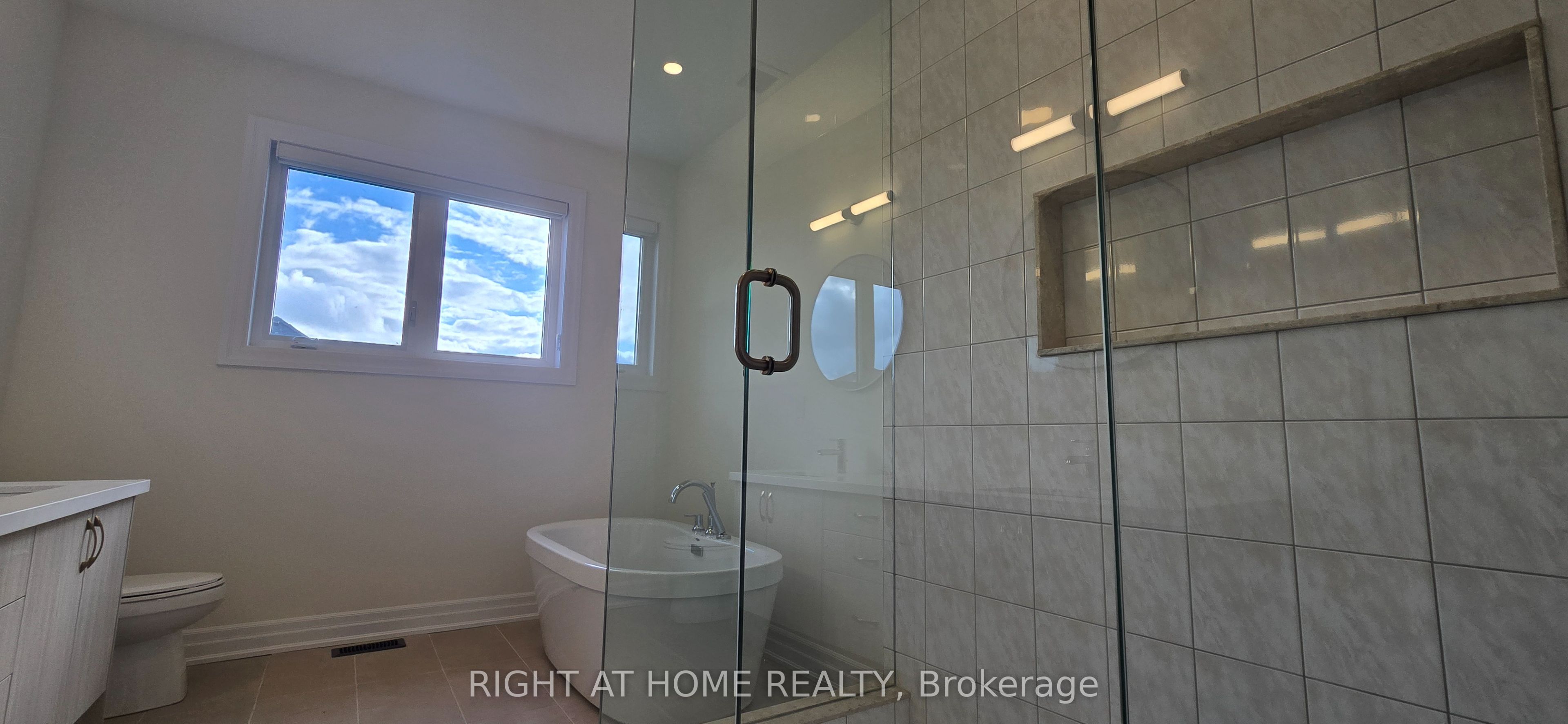 4 Max Bulmer Court Property Photo 25