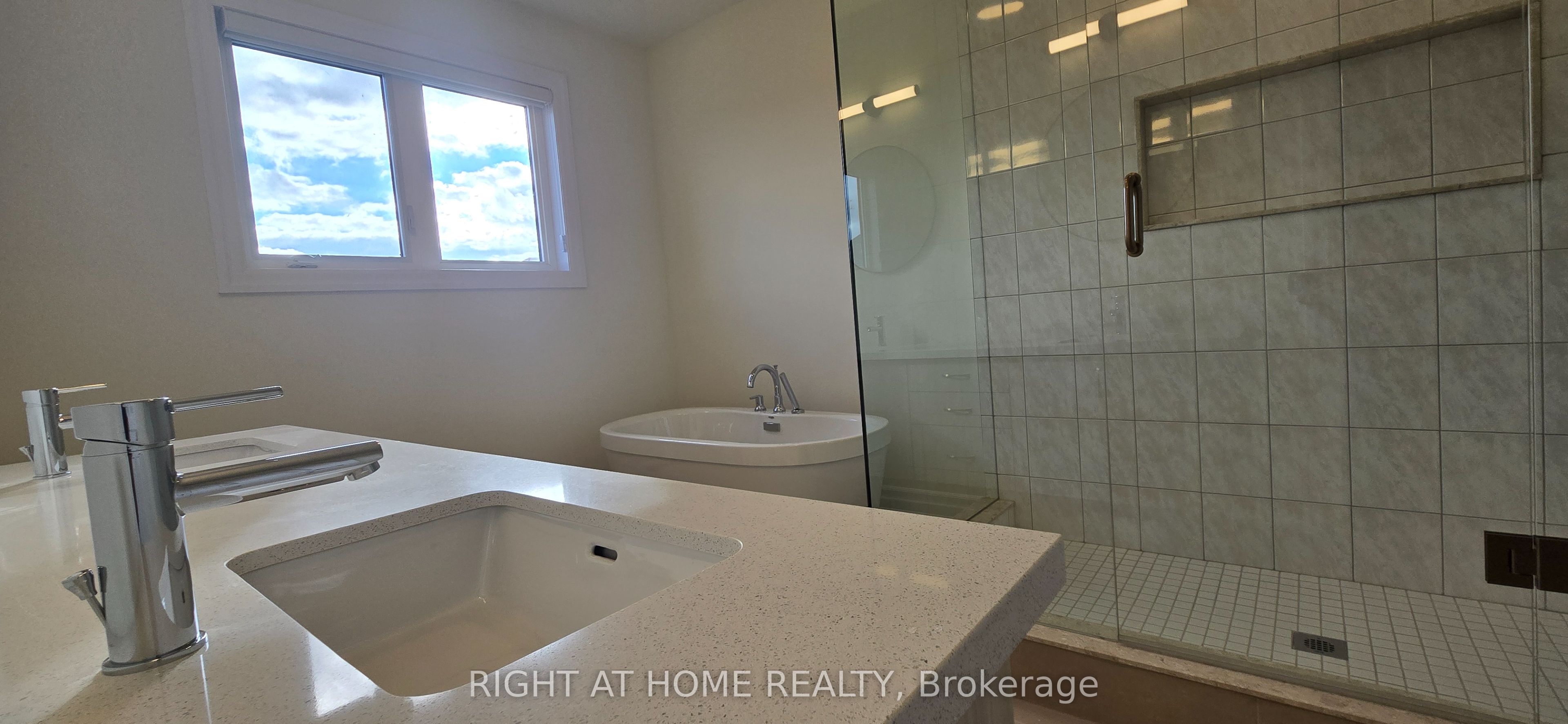 4 Max Bulmer Court Property Photo 27