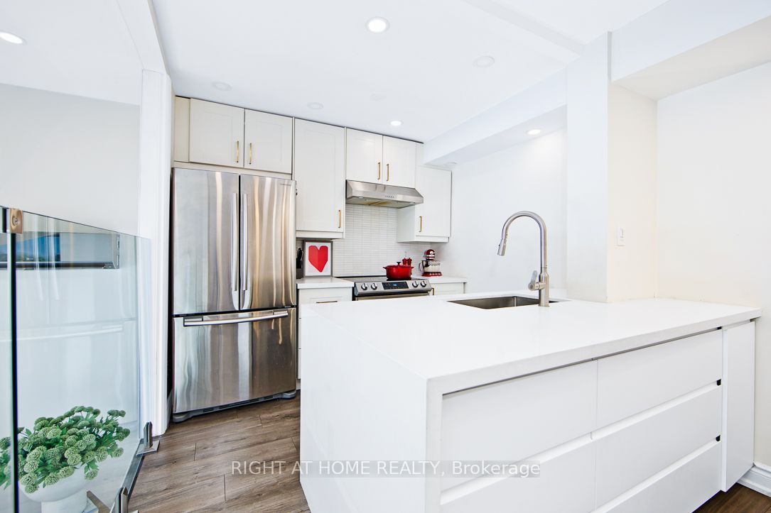 269 Milestone Crescent Property Photo 10