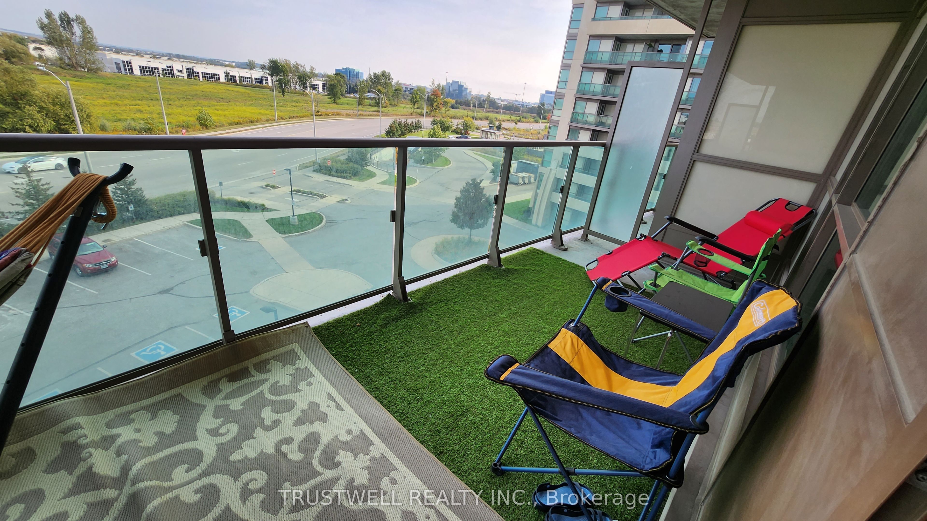 75 Norman Bethune Avenue 520 Property Photo 8