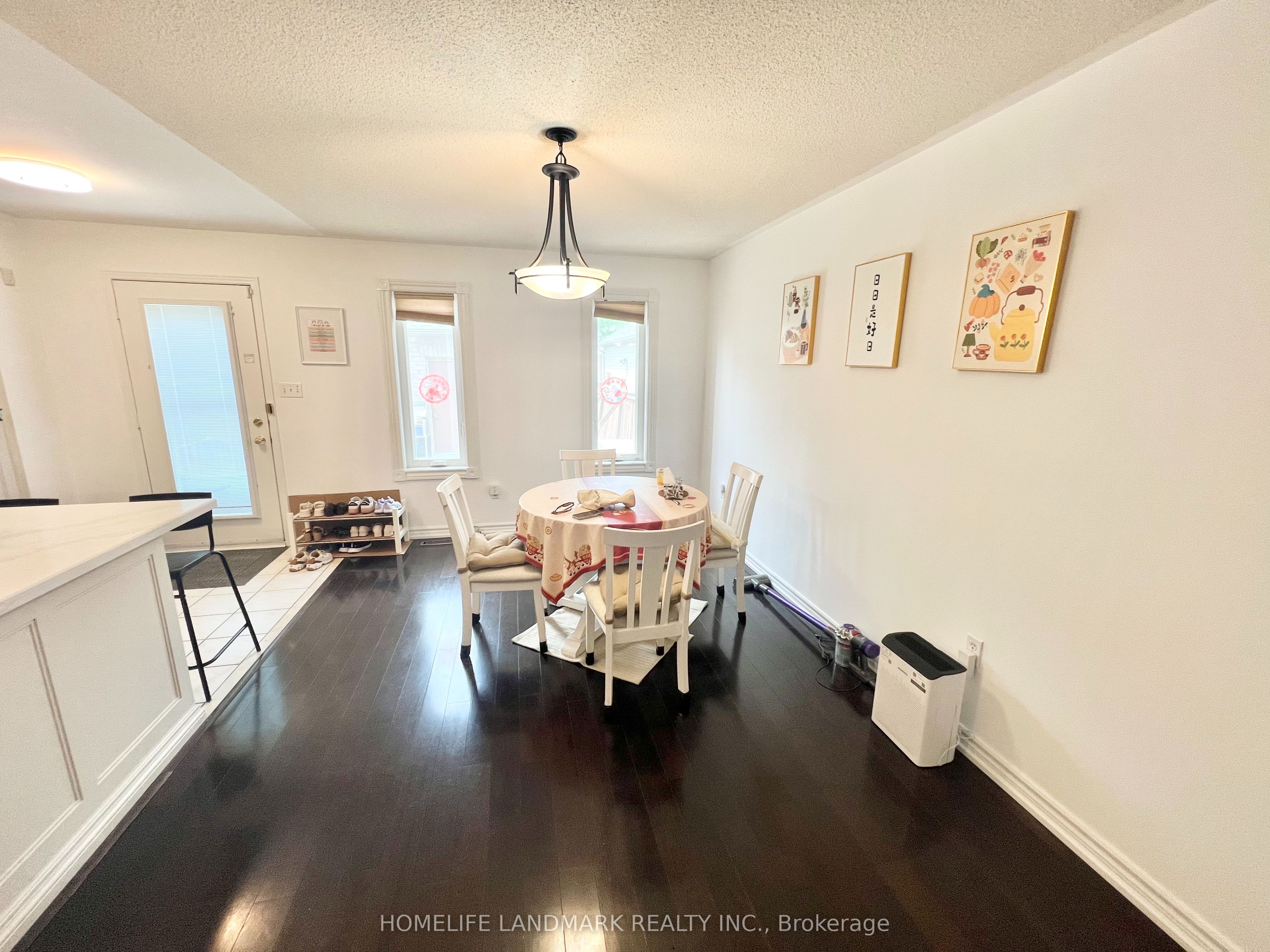 8 Baffin Court Property Photo 3