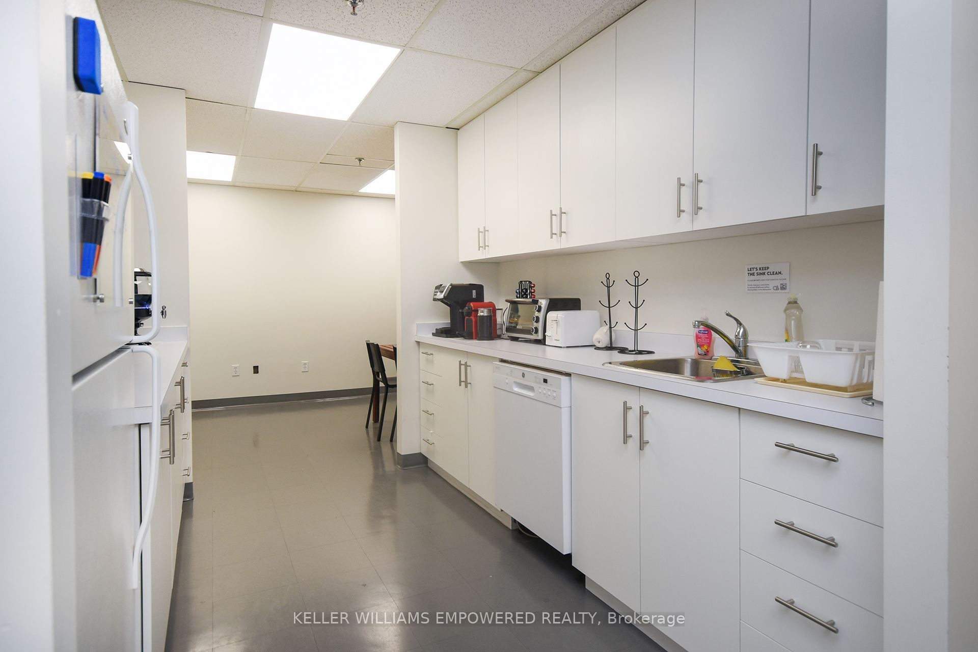 60 Granton Drive 101 C Property Photo 12