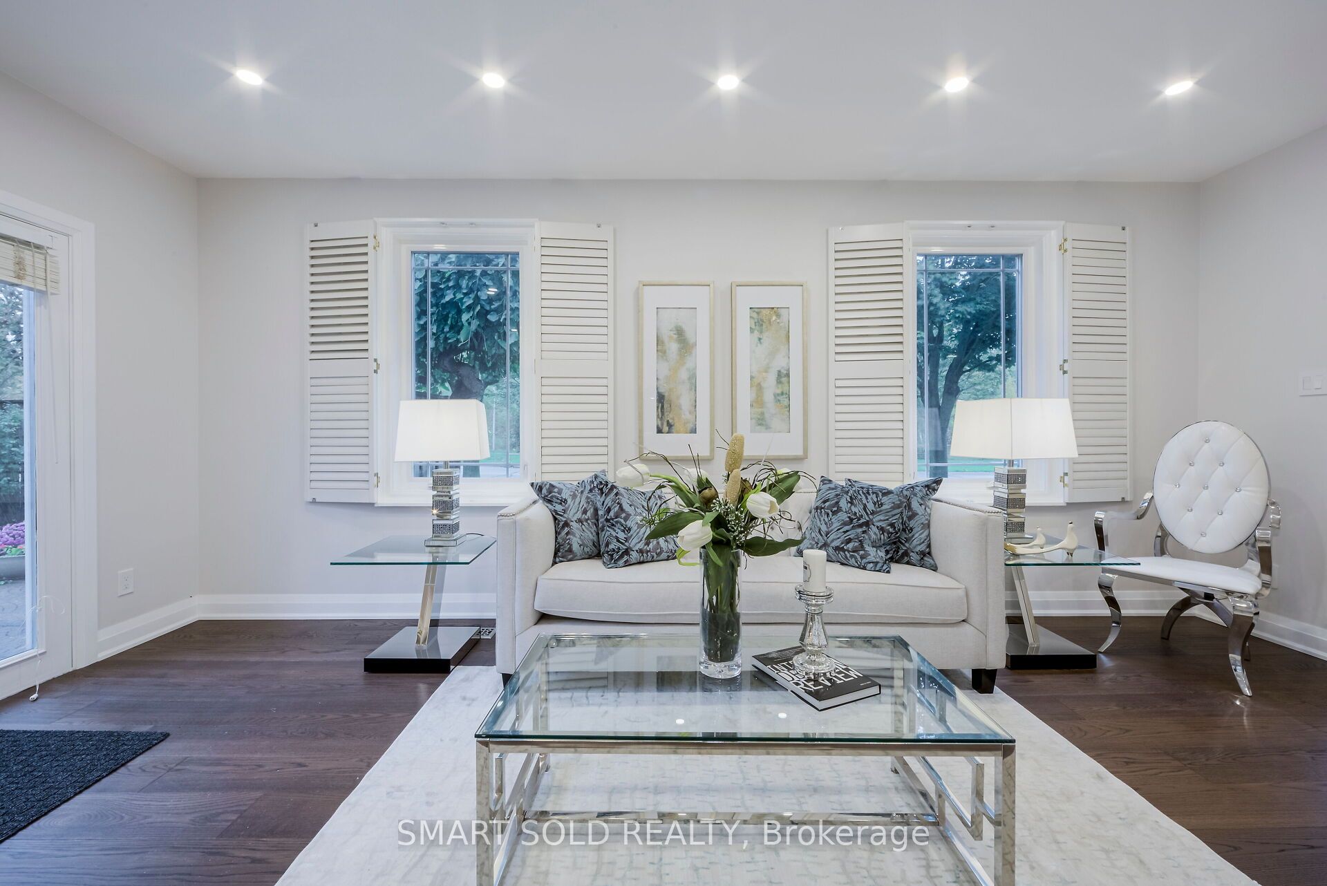 1 Tiffany Gate Property Photo 10