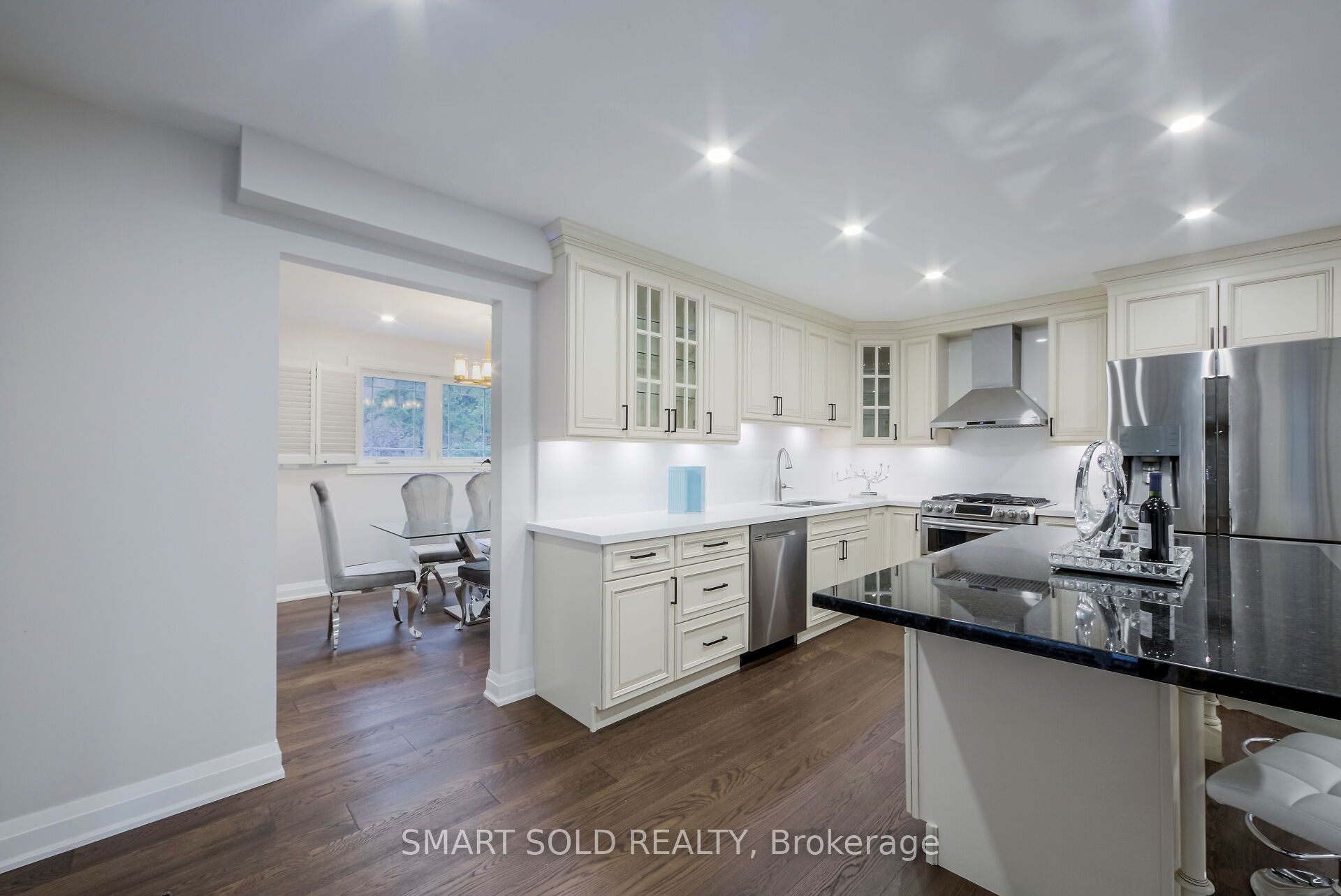 1 Tiffany Gate Property Photo 15