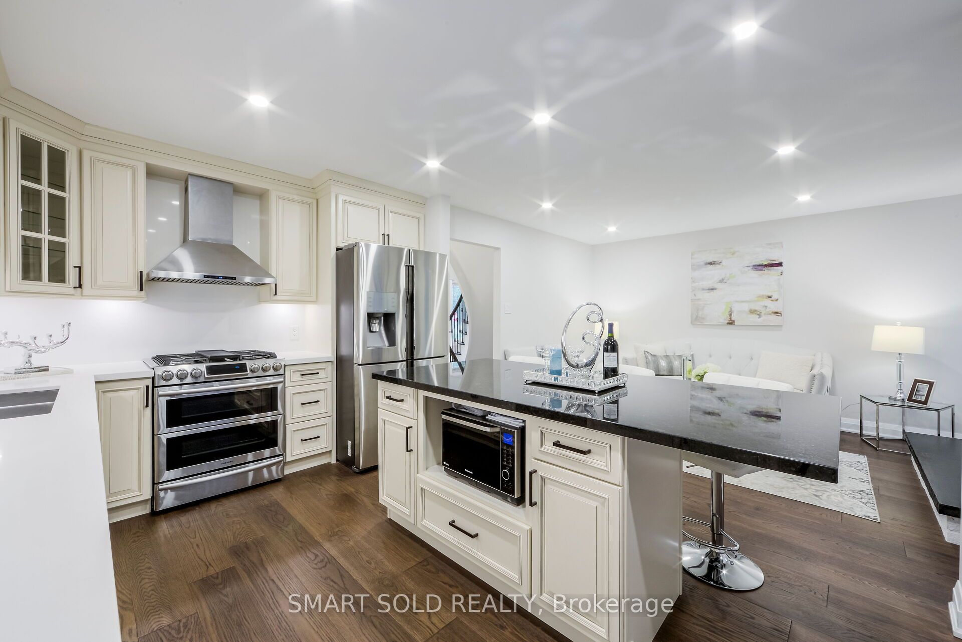 1 Tiffany Gate Property Photo 17
