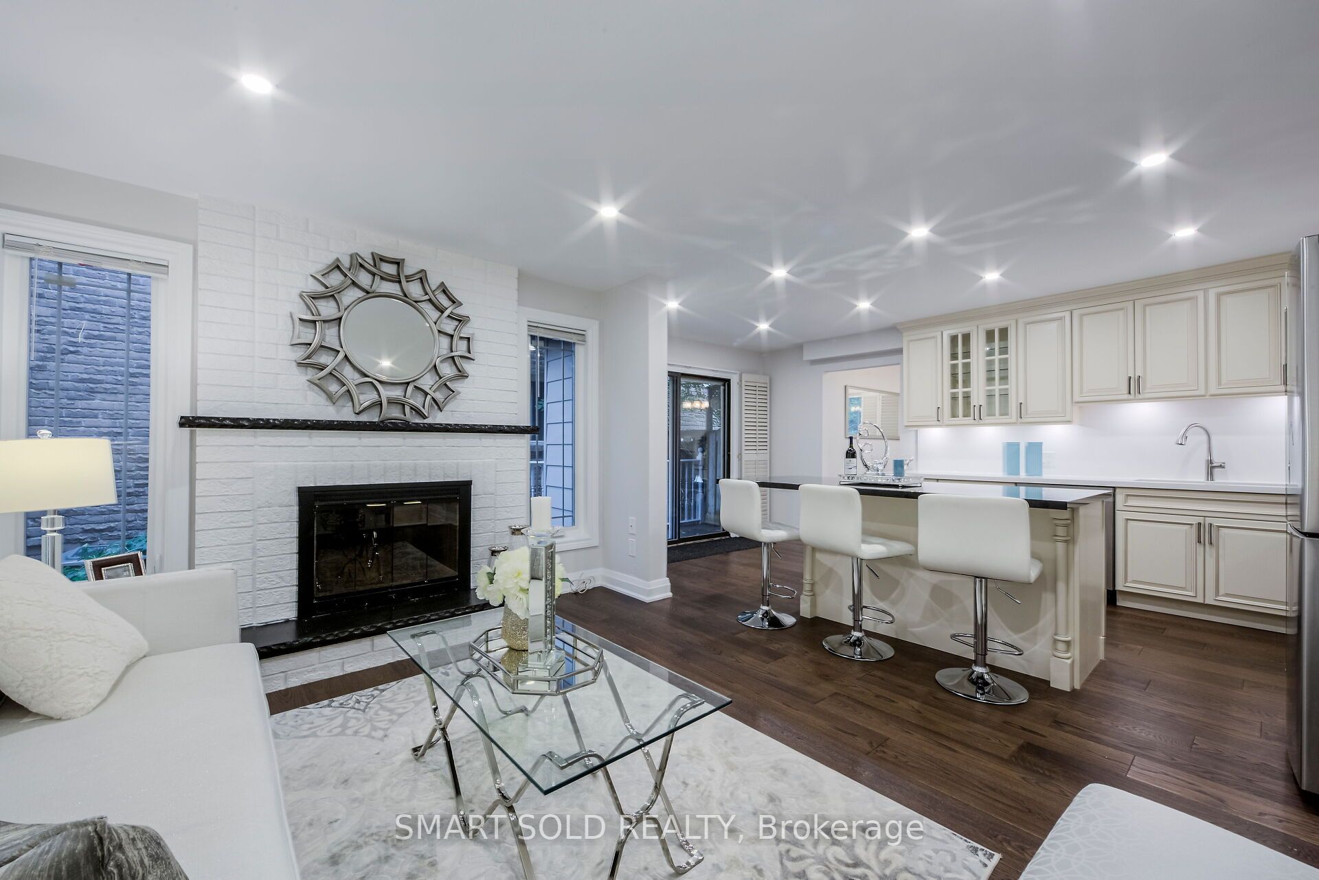 1 Tiffany Gate Property Photo 22