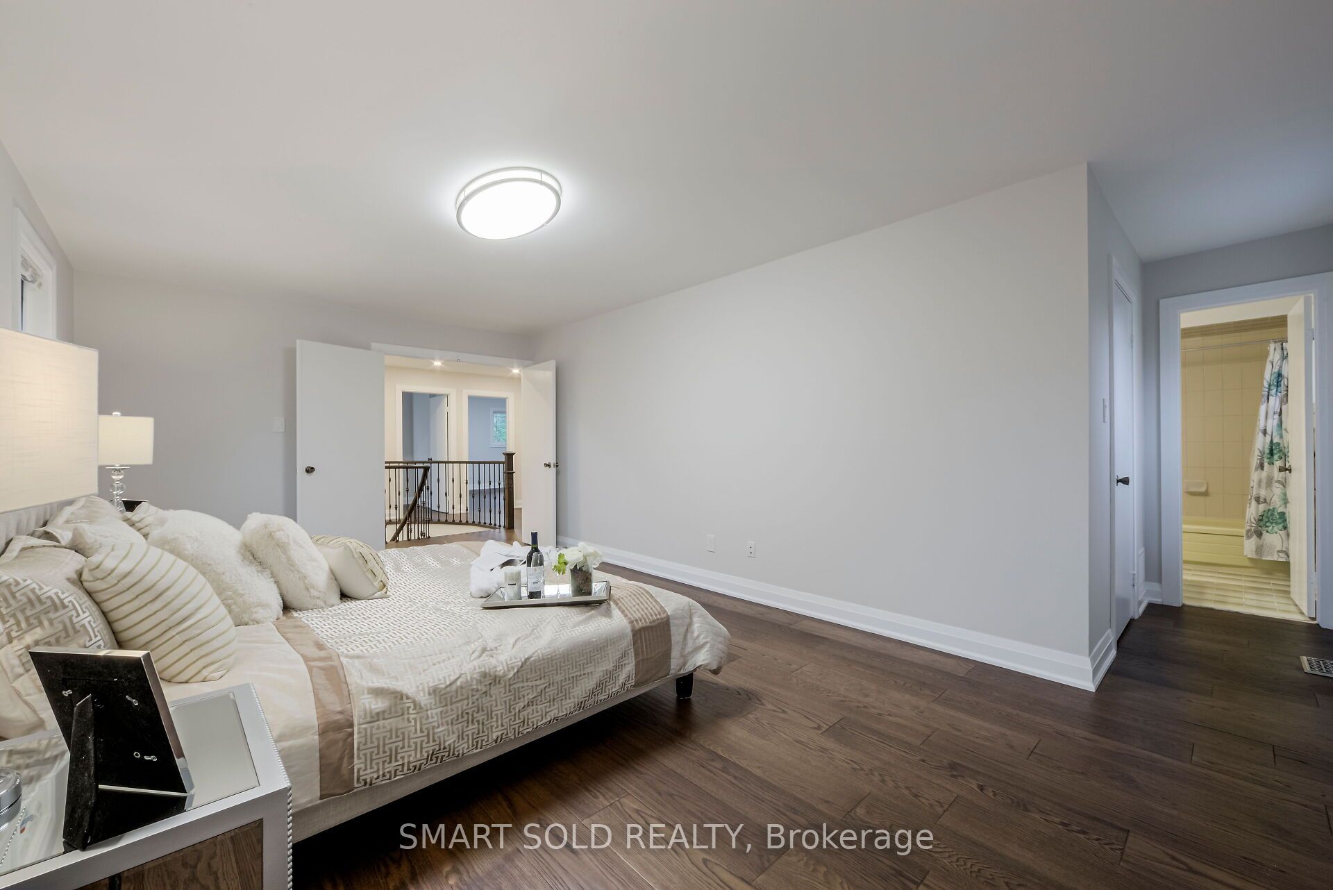 1 Tiffany Gate Property Photo 28