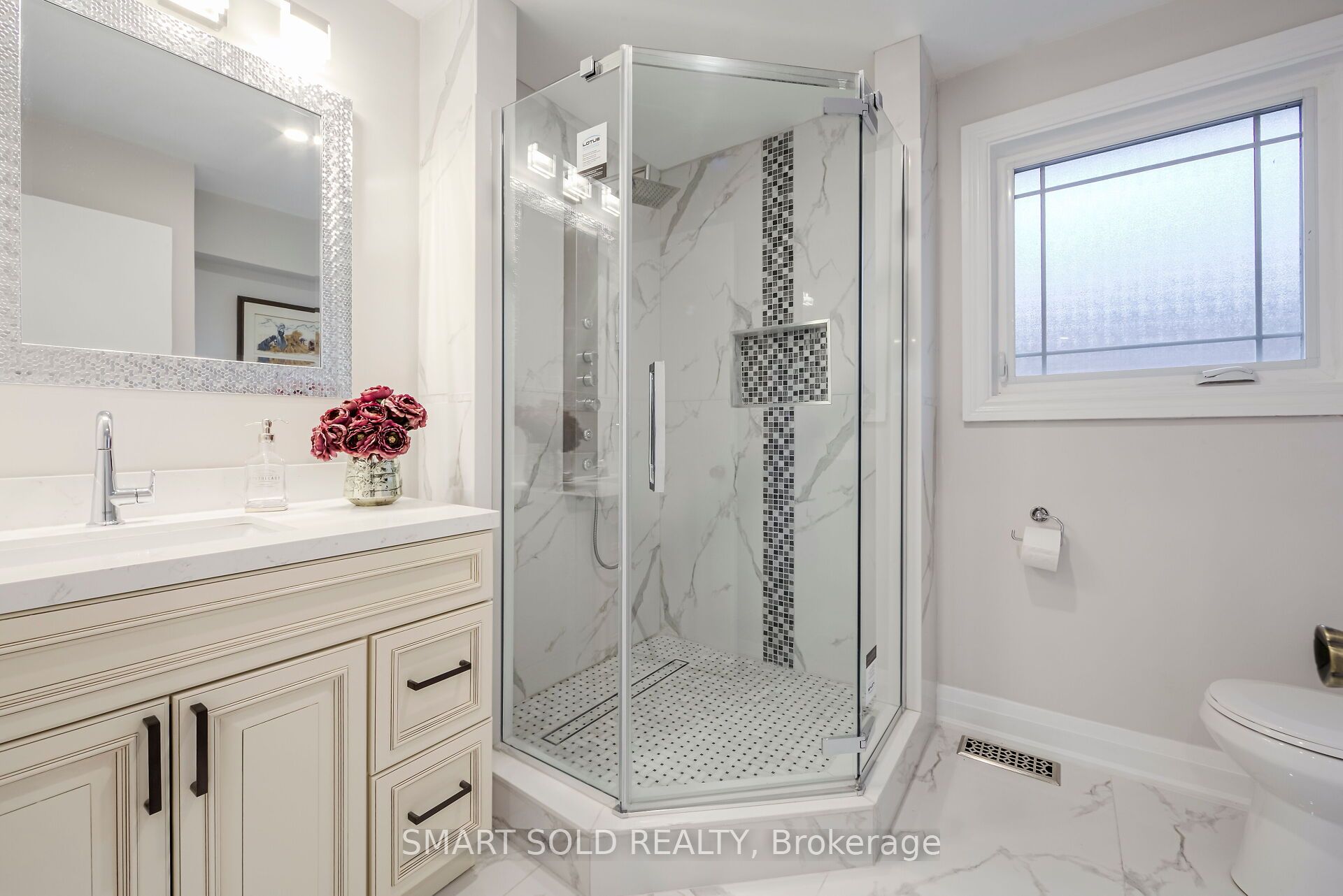 1 Tiffany Gate Property Photo 31