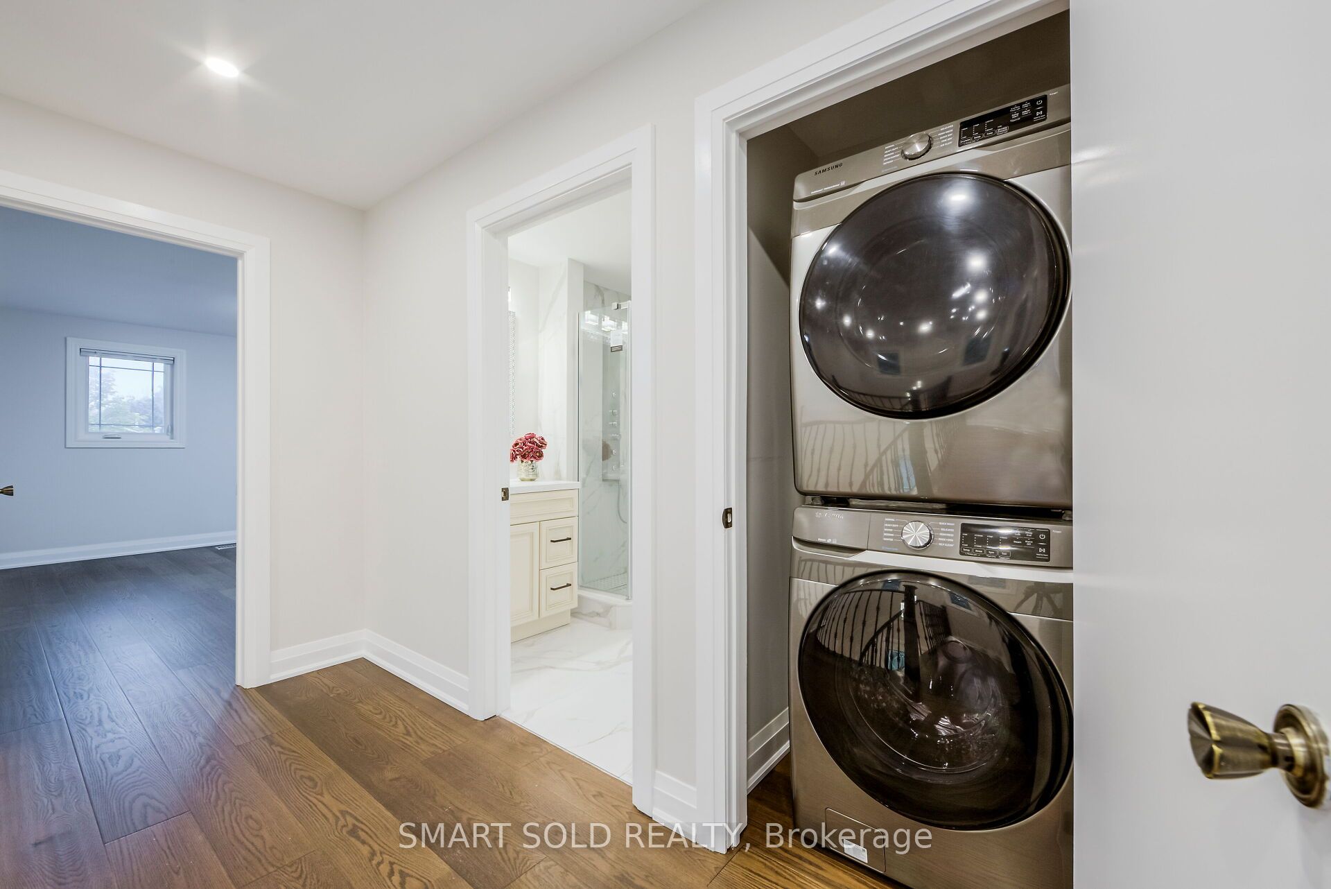 1 Tiffany Gate Property Photo 37