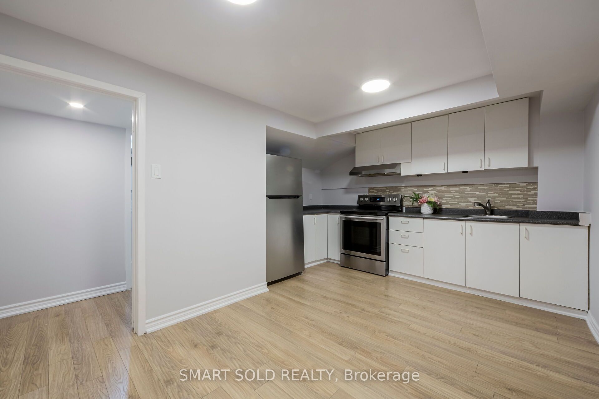 1 Tiffany Gate Property Photo 44