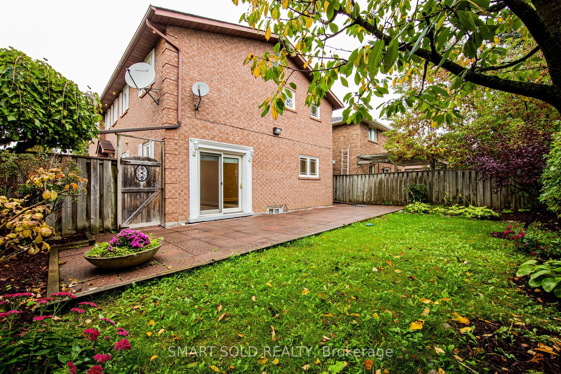 1 Tiffany Gate Property Photo 47