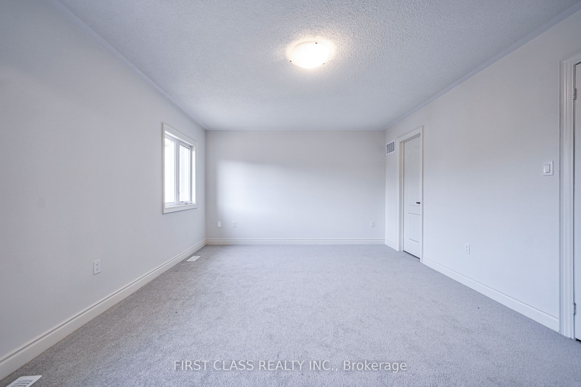 325 Boundary Boulevard Property Photo 18