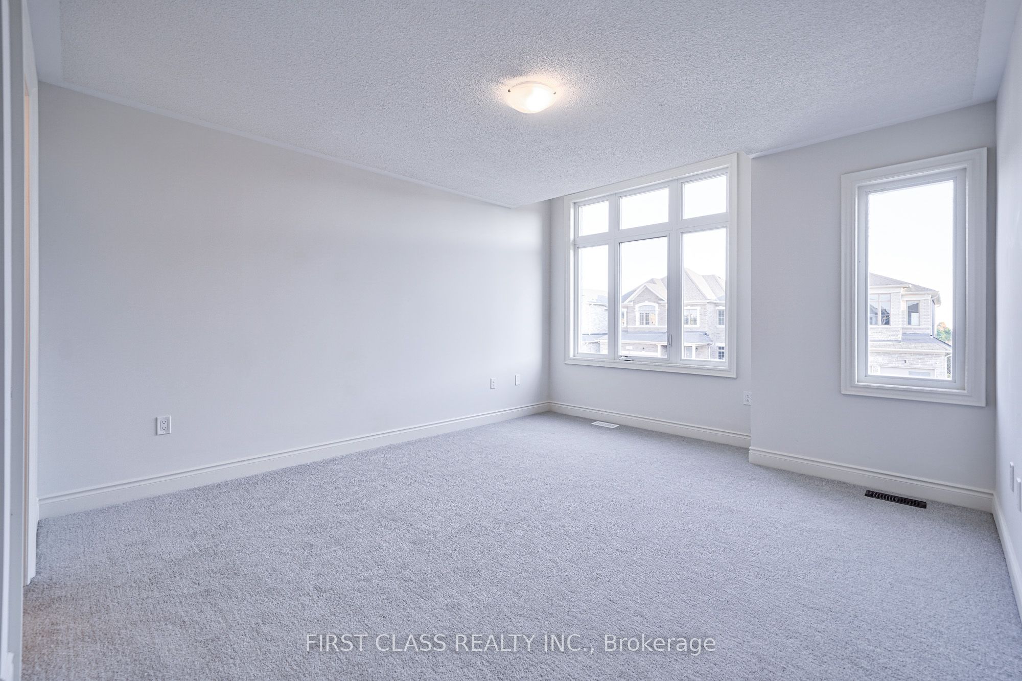 325 Boundary Boulevard Property Photo 29