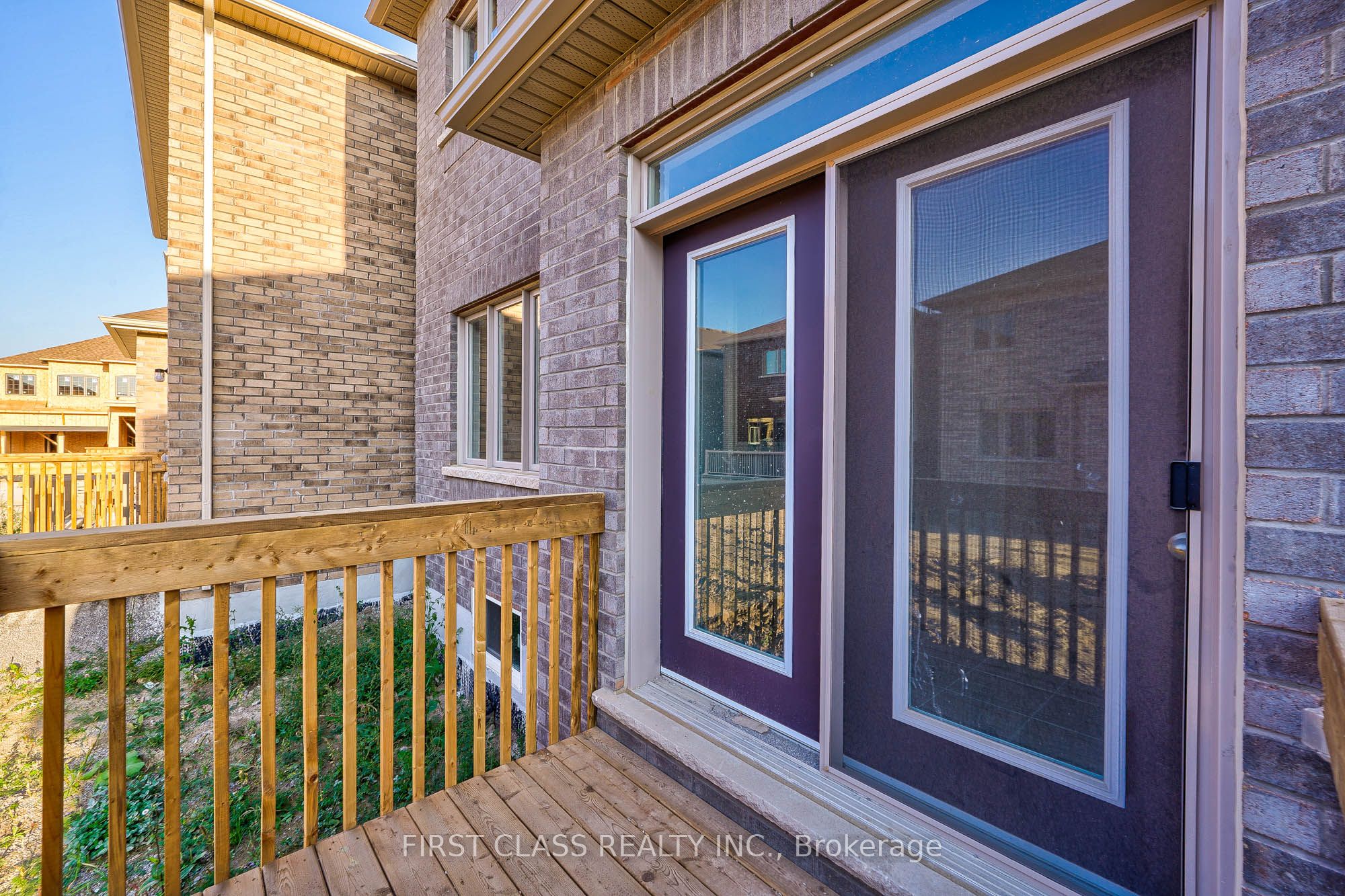 325 Boundary Boulevard Property Photo 32