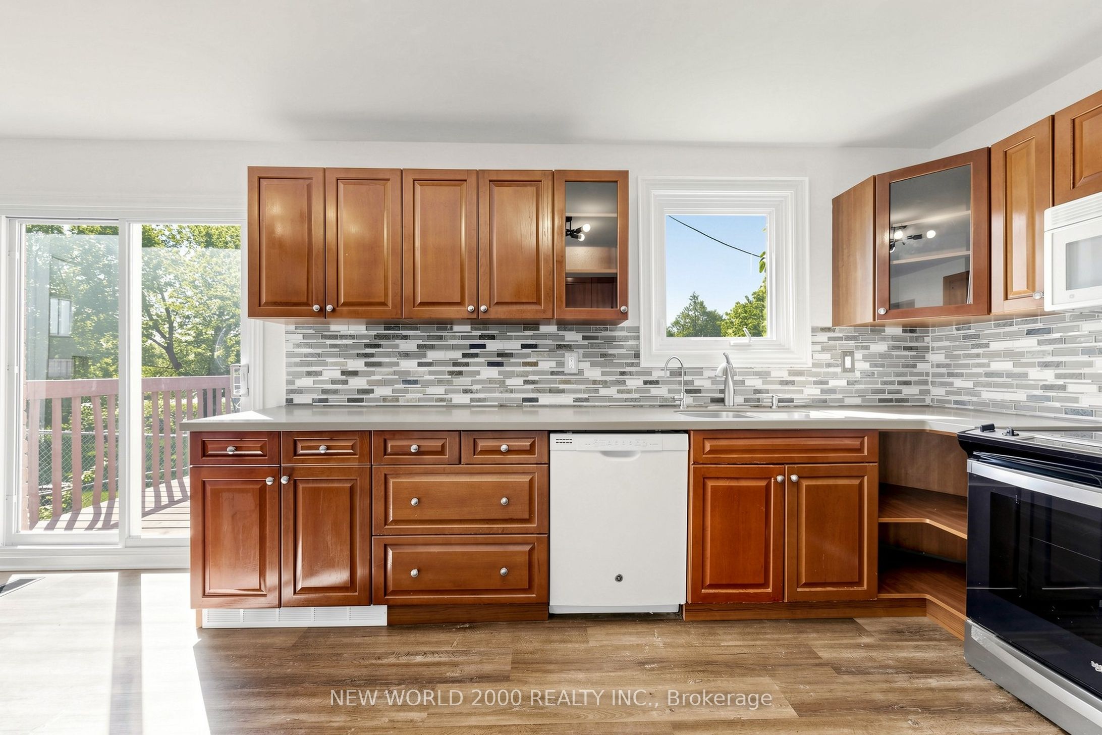 10 Buce Avenue Property Photo 11