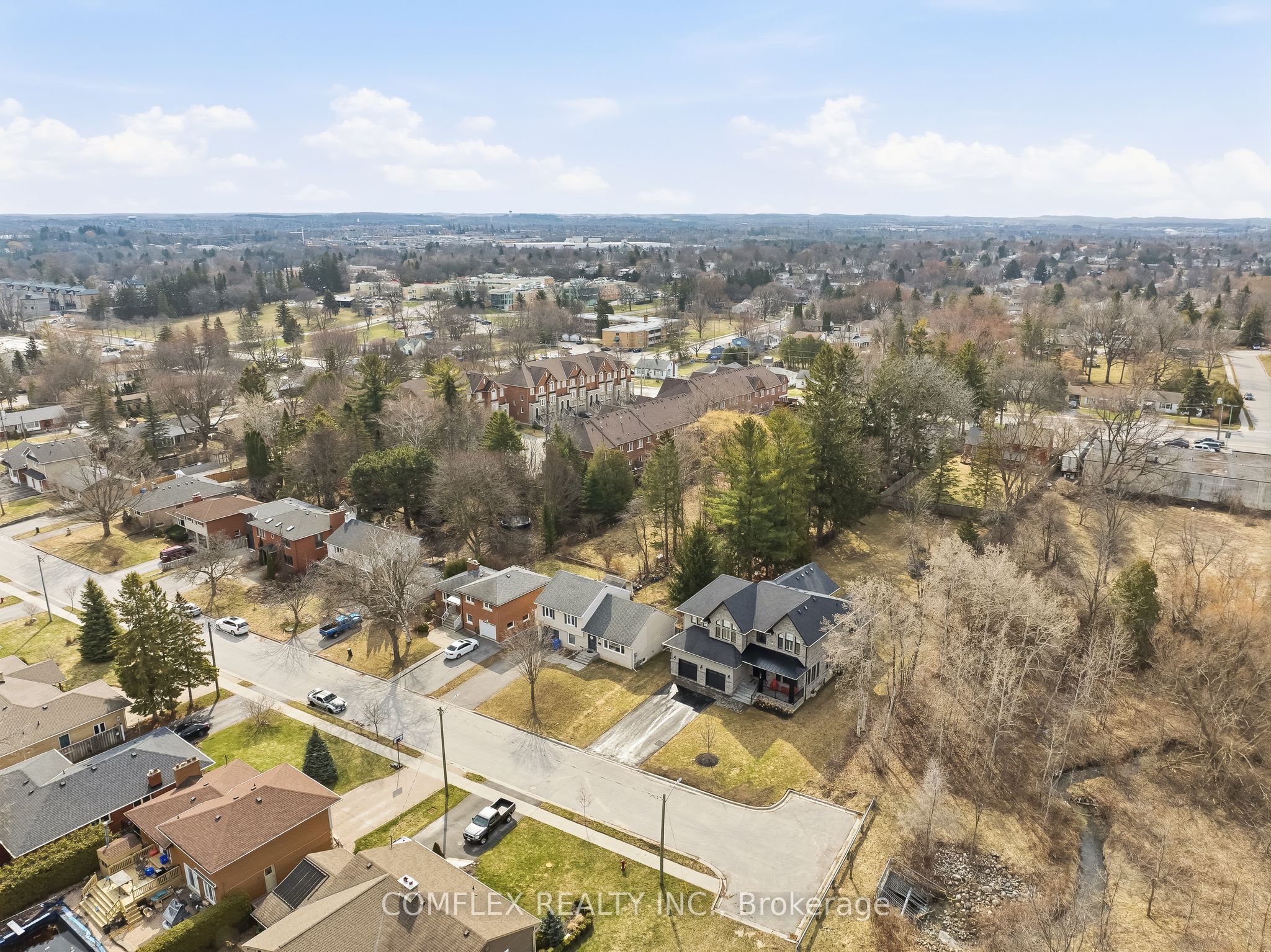 108 Avenue Road Property Photo 3