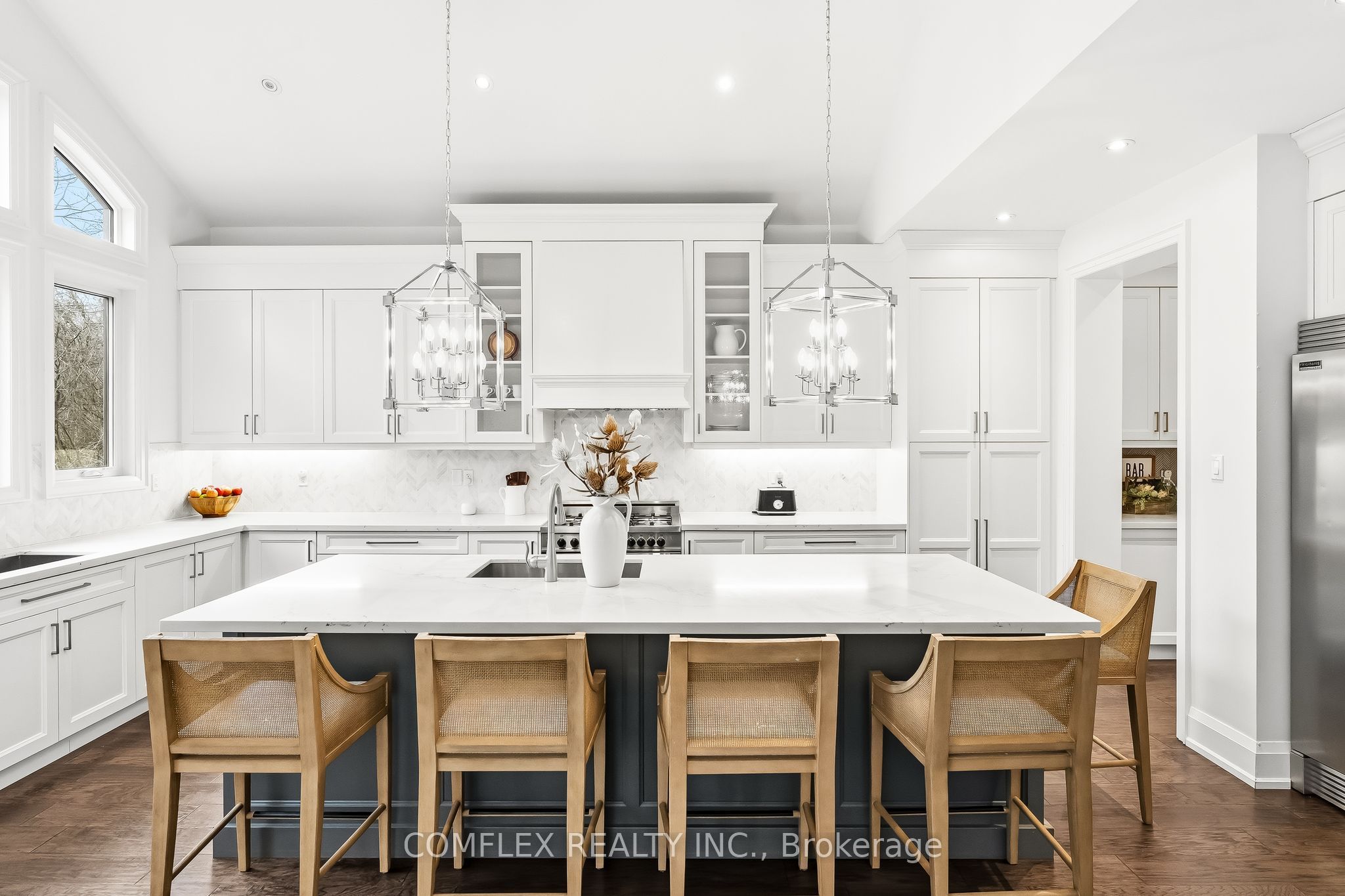108 Avenue Road Property Photo 11