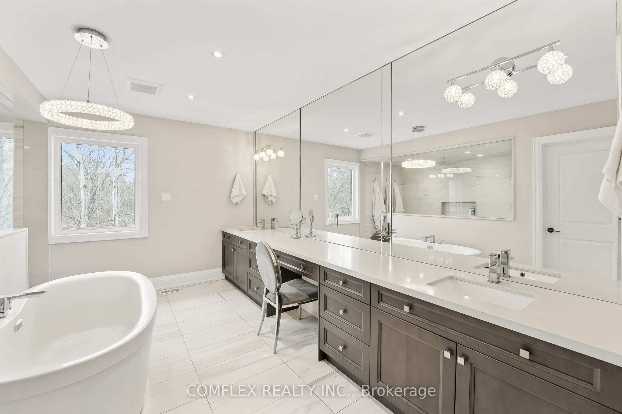 108 Avenue Road Property Photo 29