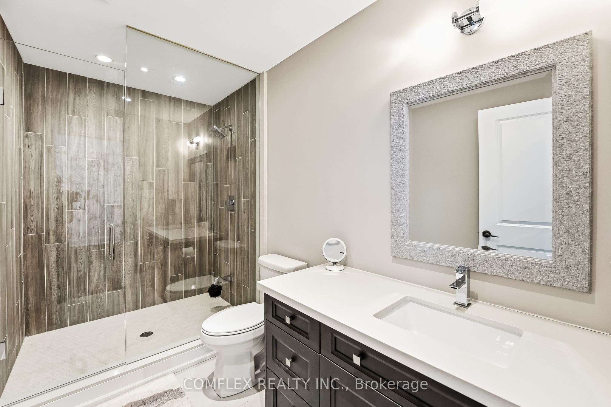 108 Avenue Road Property Photo 33