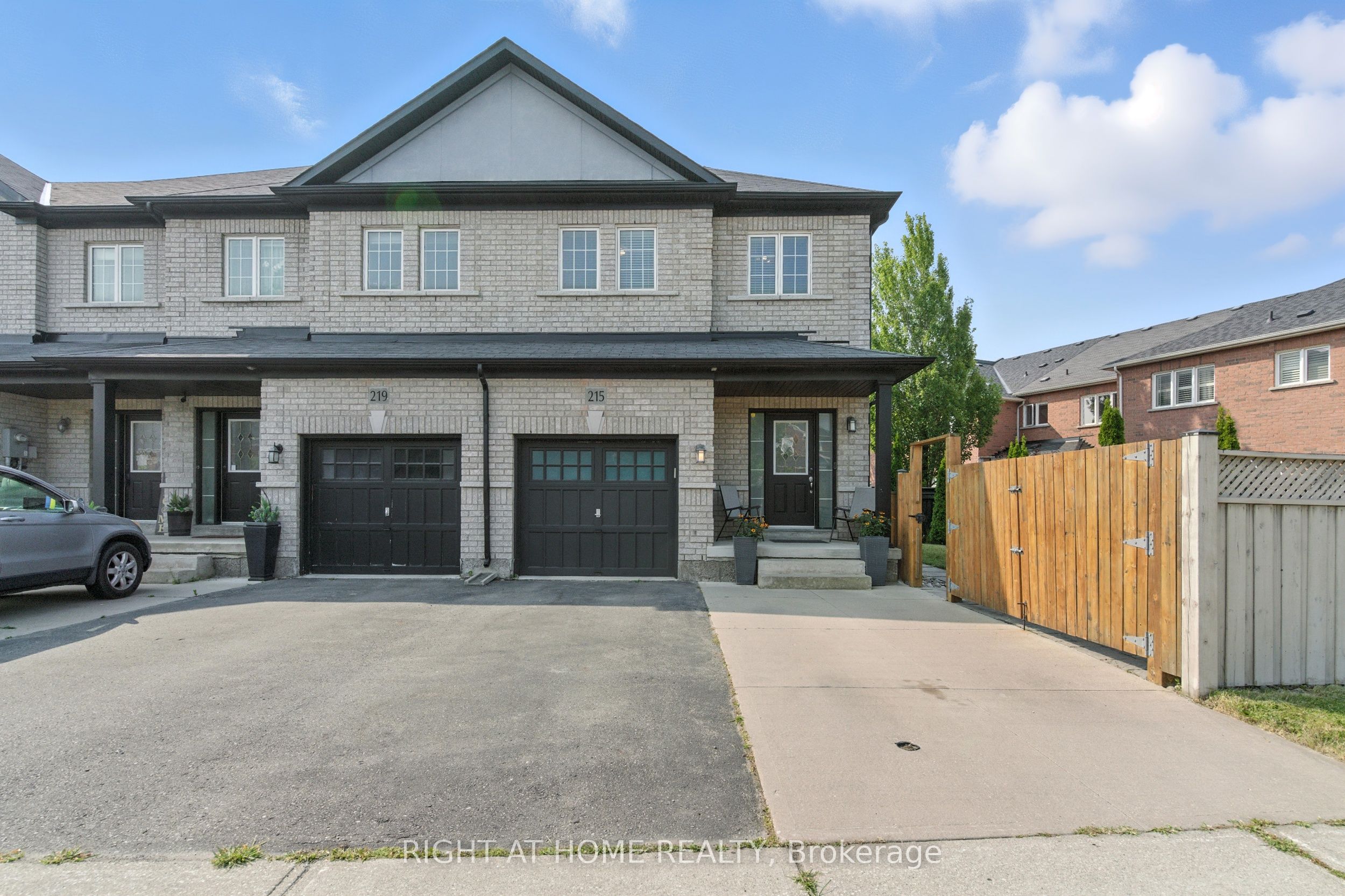 215 Canada Drive Property Photo 2