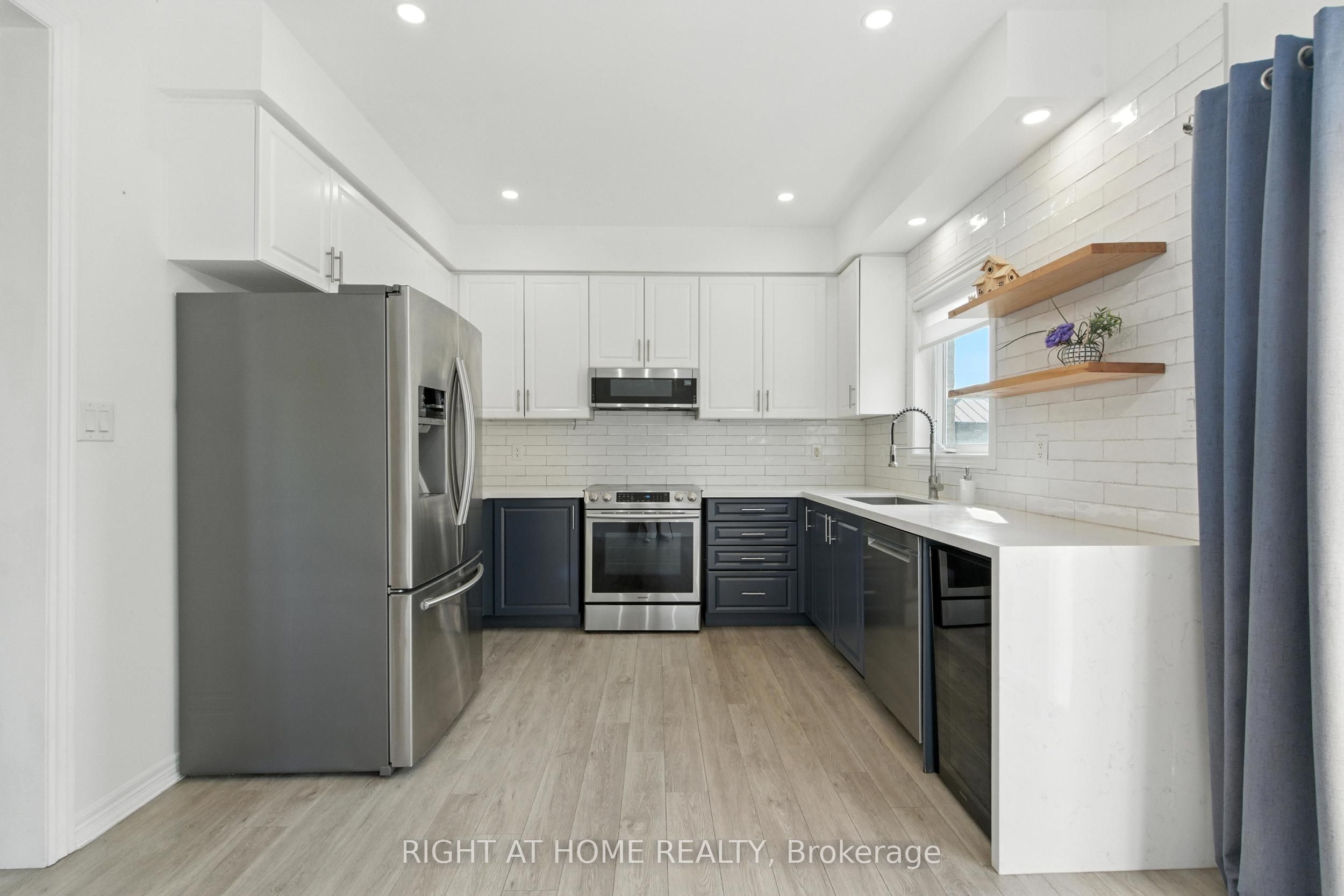 215 Canada Drive Property Photo 9