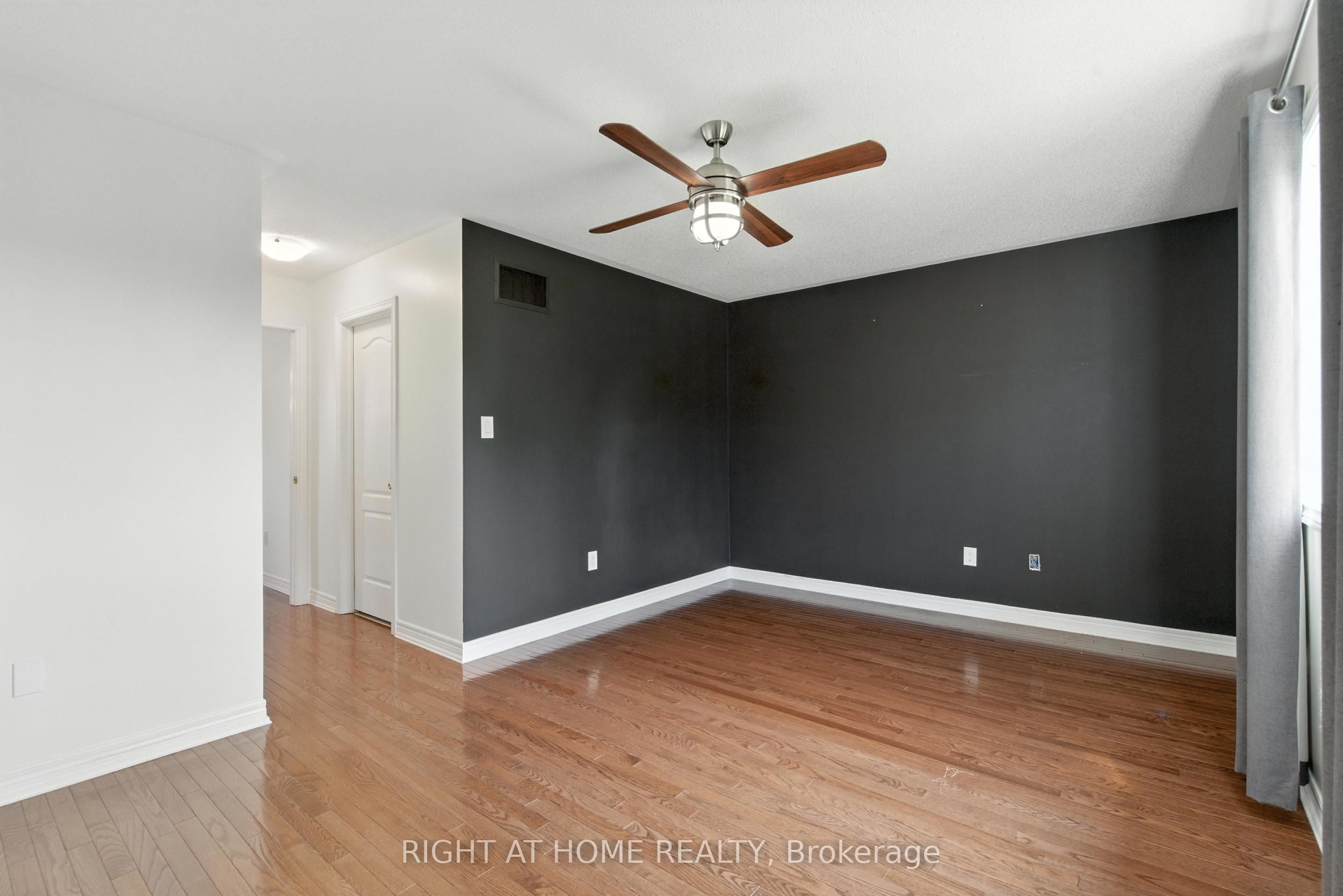215 Canada Drive Property Photo 17