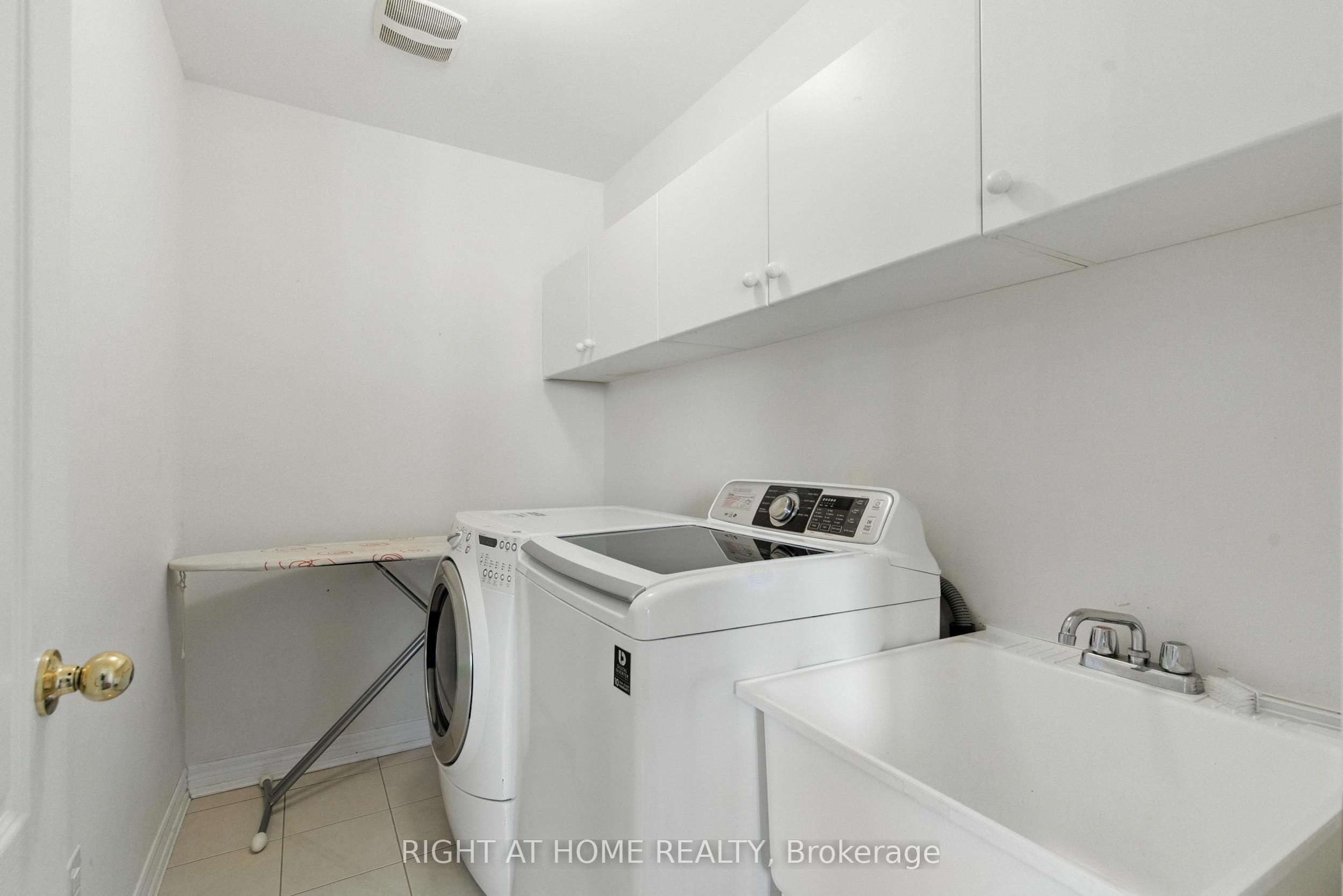 215 Canada Drive Property Photo 20