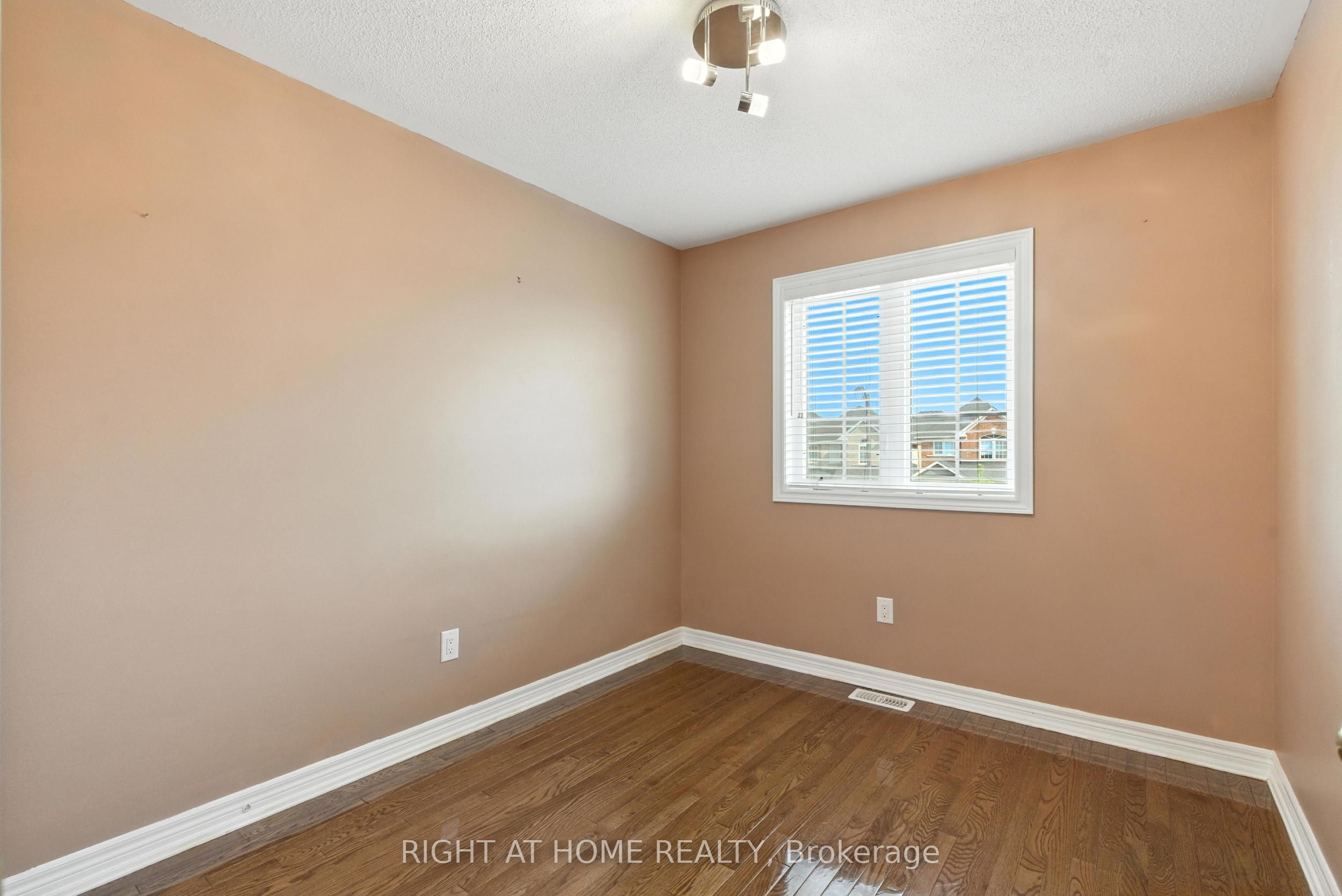 215 Canada Drive Property Photo 22