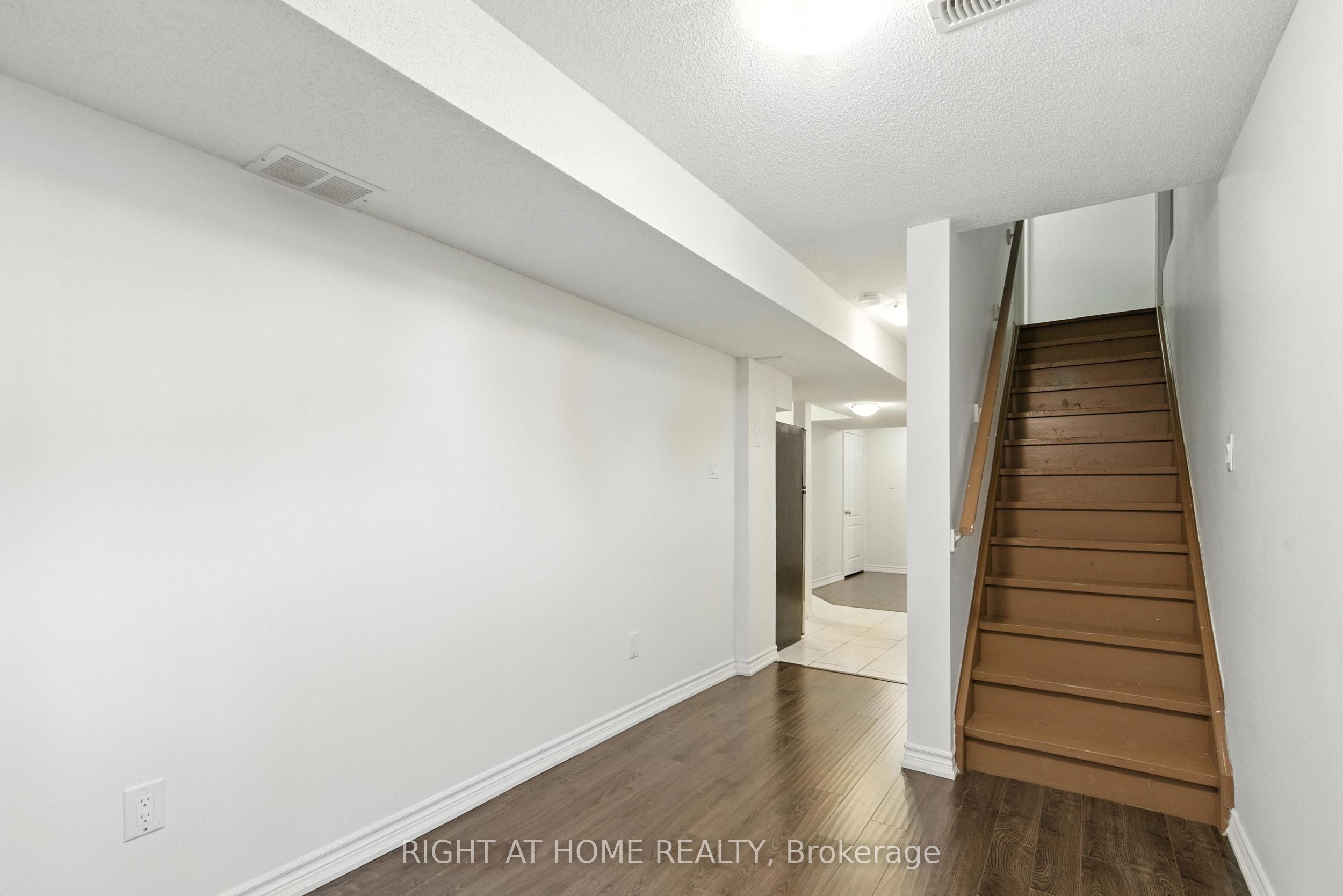215 Canada Drive Property Photo 24