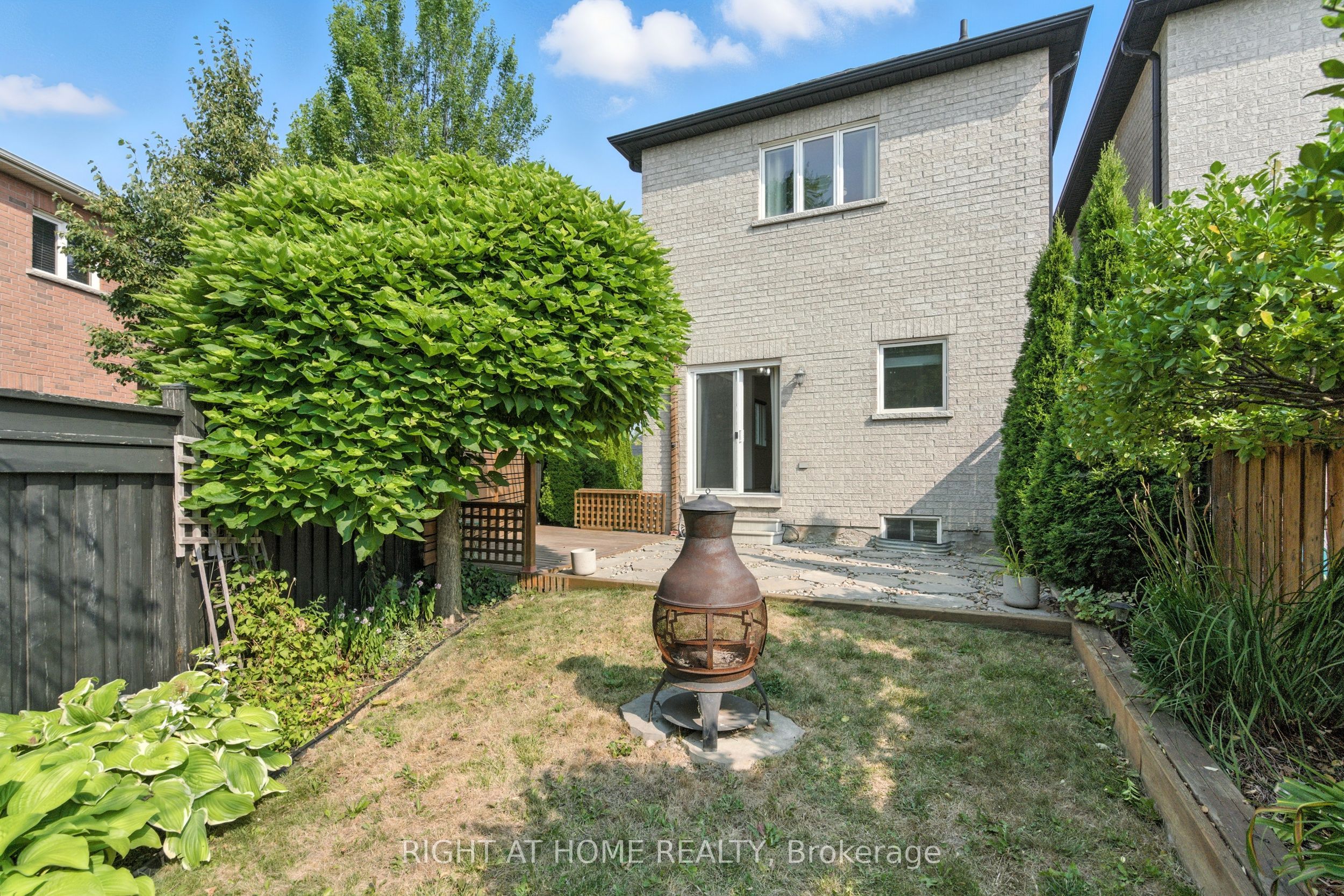 215 Canada Drive Property Photo 32