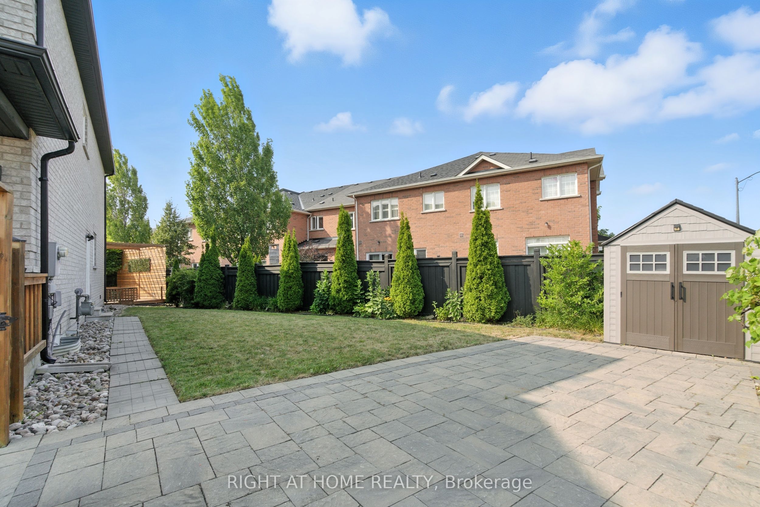 215 Canada Drive Property Photo 34
