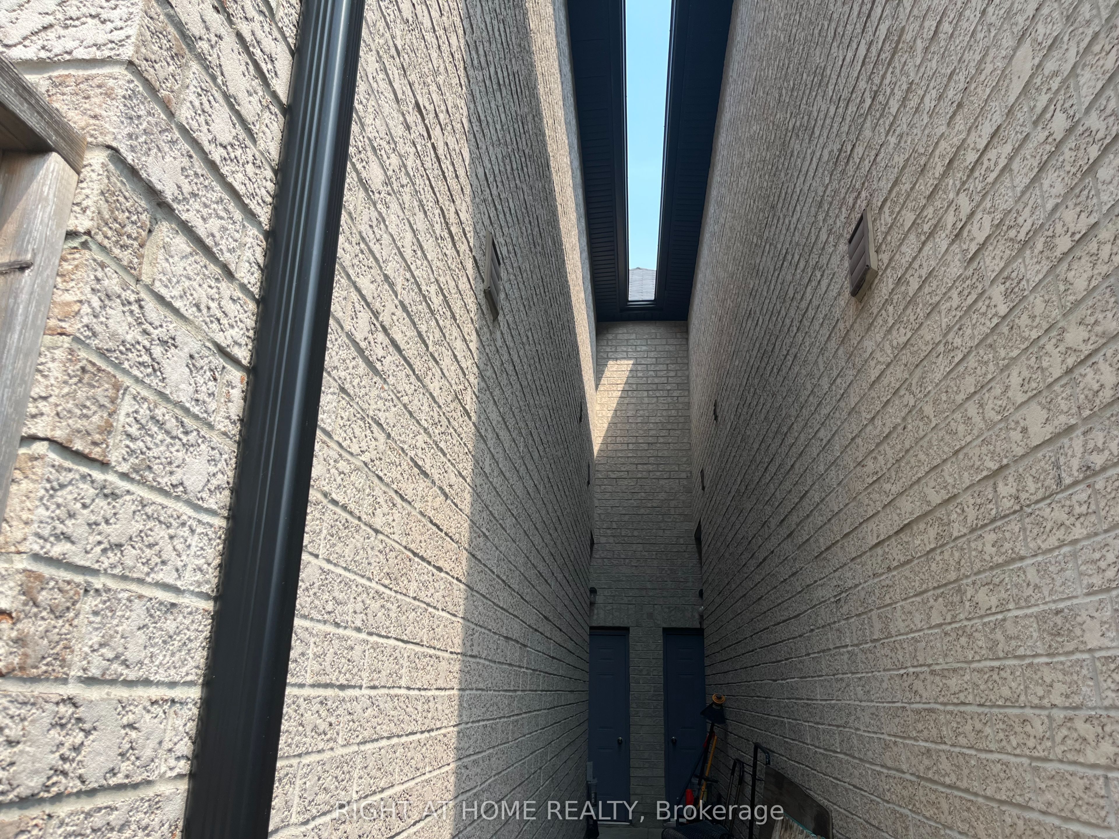 215 Canada Drive Property Photo 45