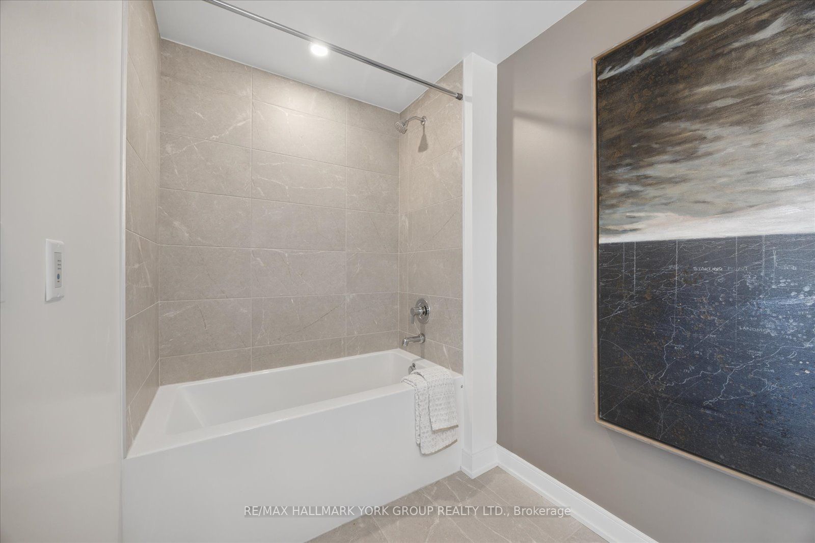 705 Davis Drive 409 Property Photo 20