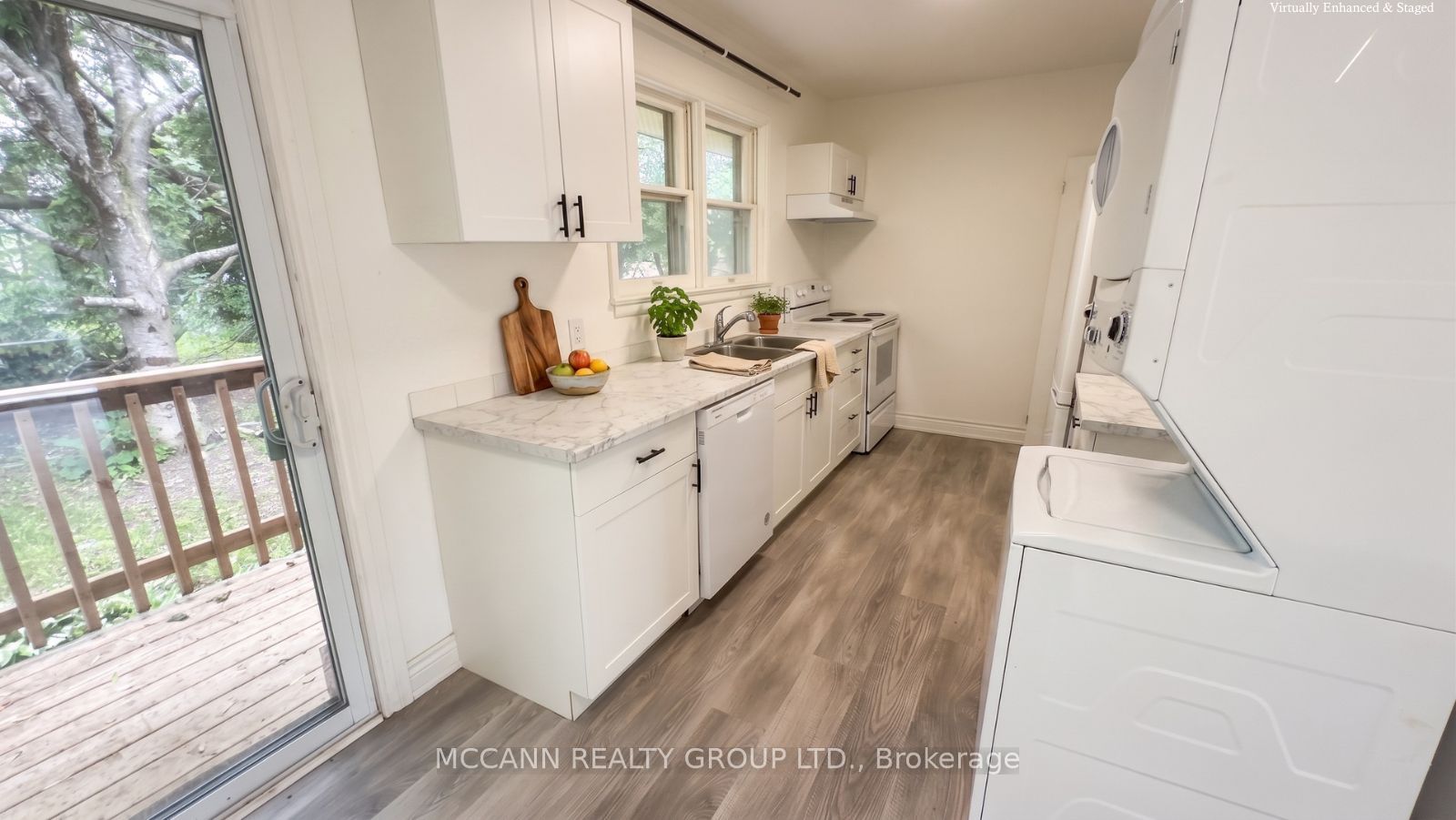 562 Mulock Court A Property Photo 8