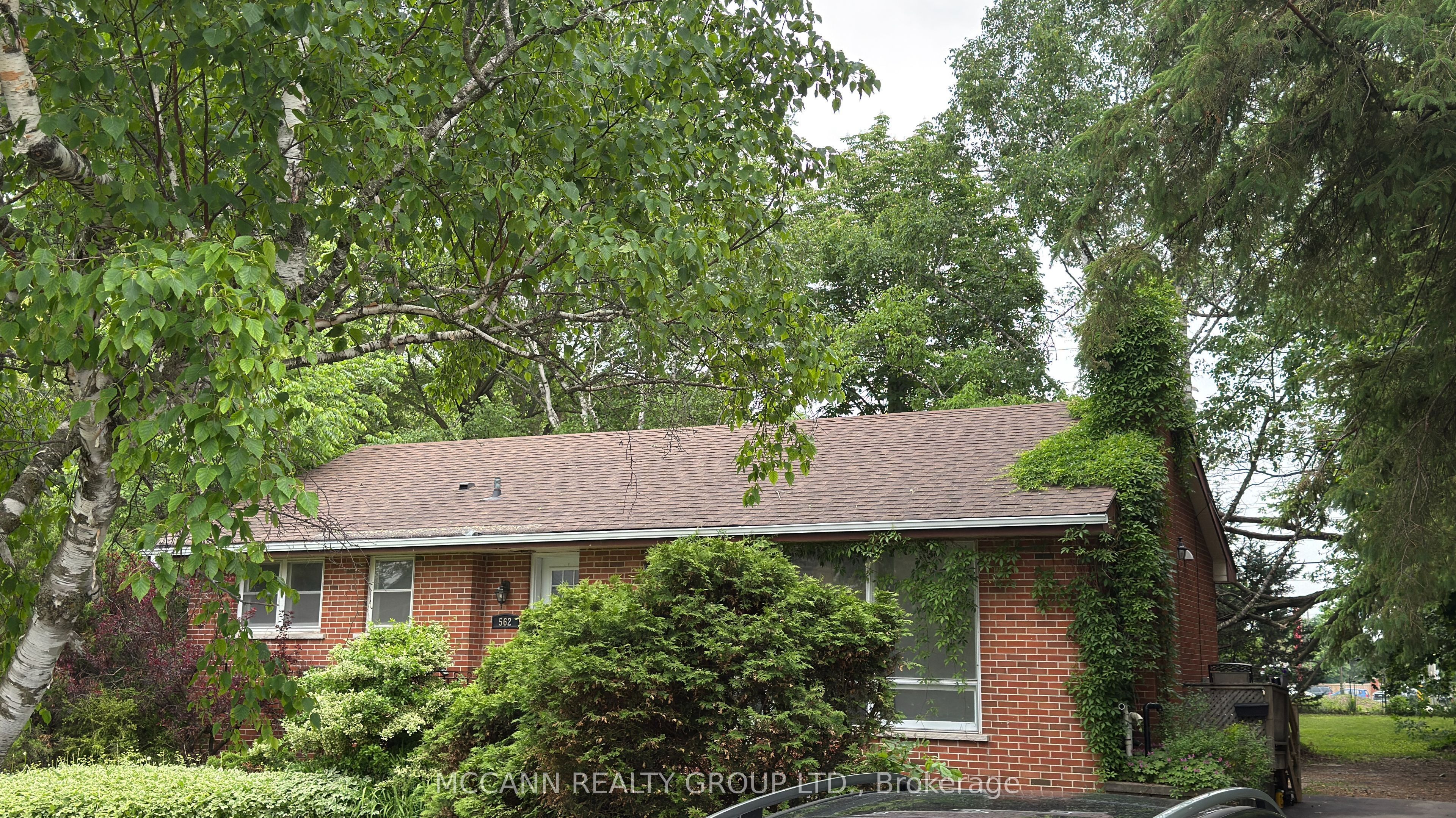 562 Mulock Court A Property Photo 17