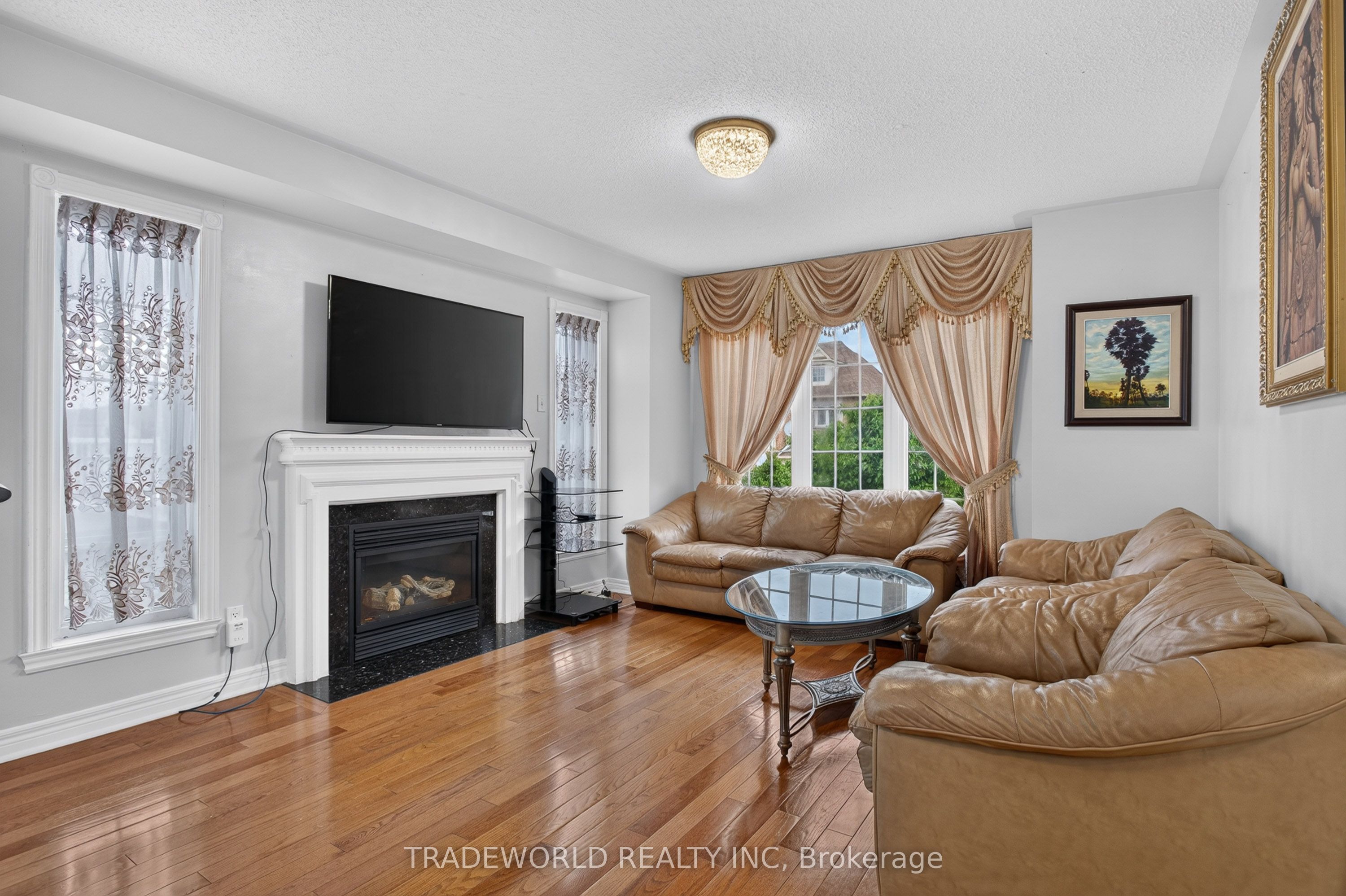 68 Grand Valley Boulevard Property Photo 10